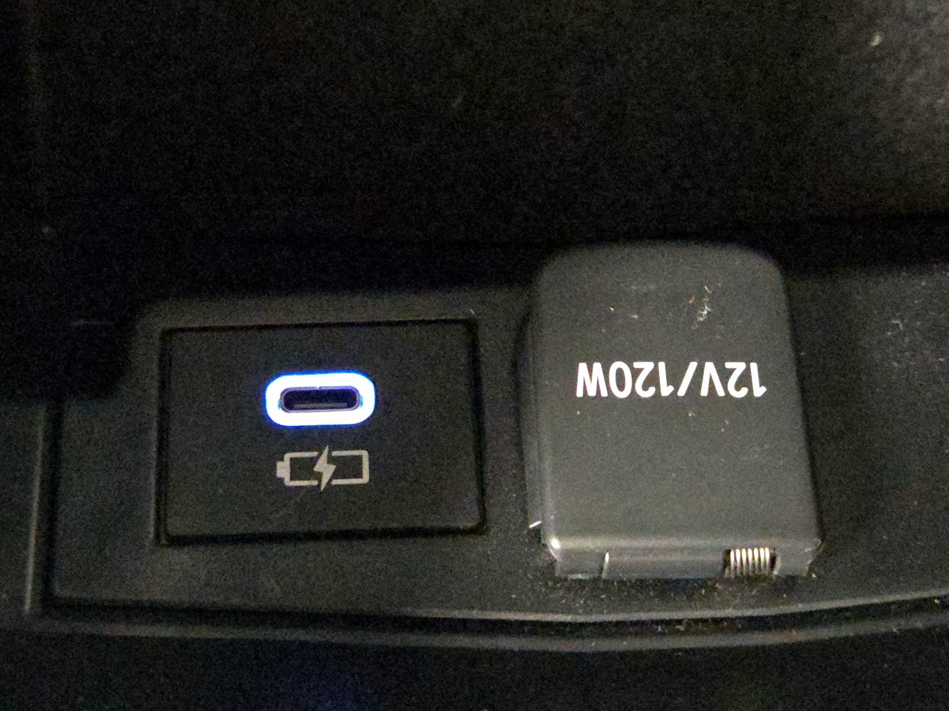 Thumbnail: 2022 Toyota Corolla - 18