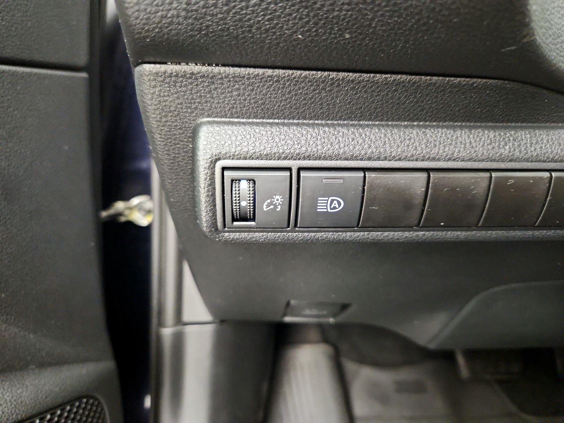 Thumbnail: 2022 Toyota Corolla - 13