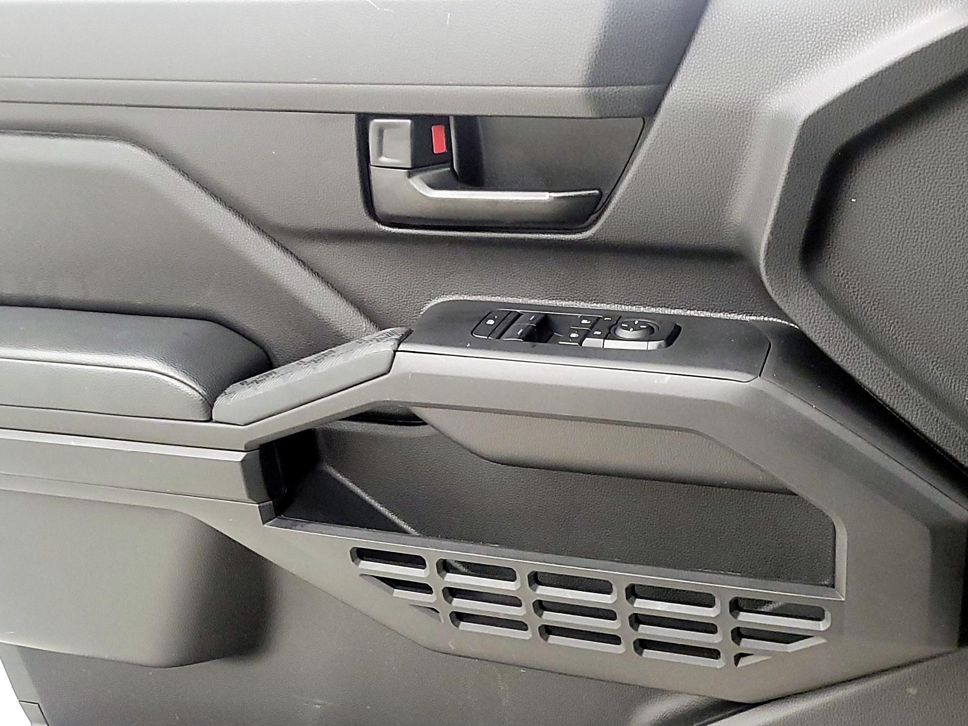 Thumbnail: 2024 Toyota Tacoma - 12