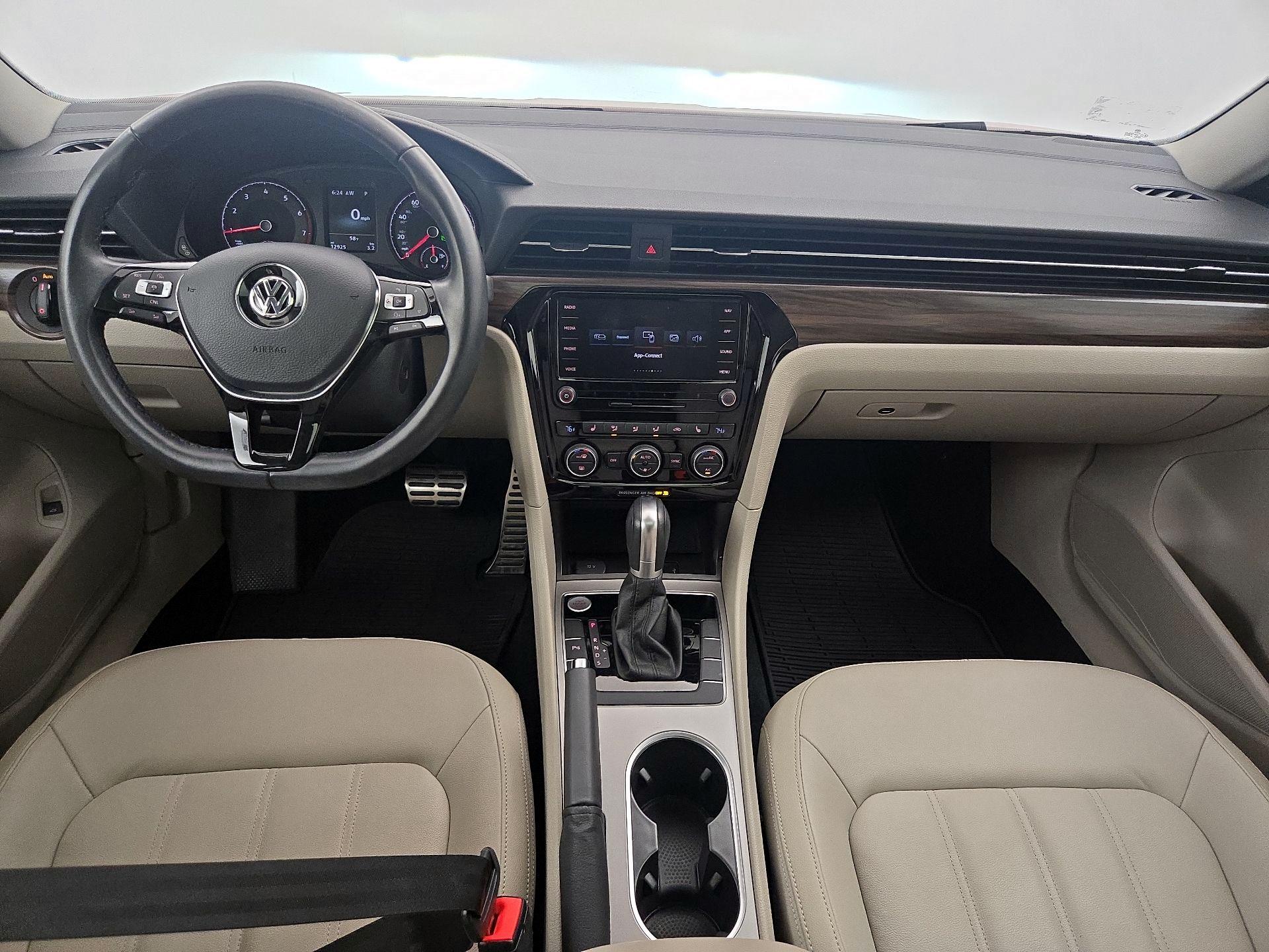 Thumbnail: 2020 Volkswagen Passat - 9