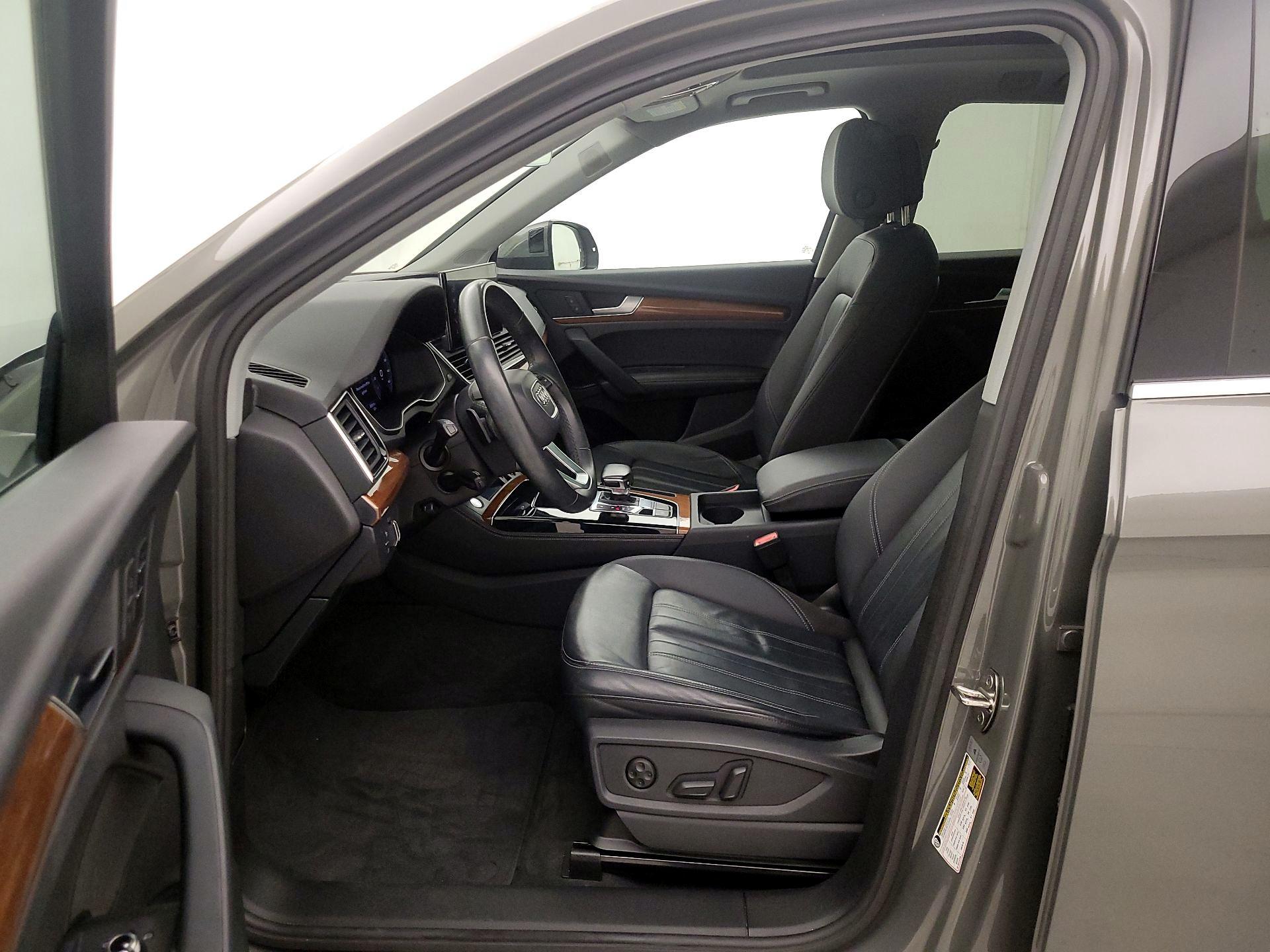 Thumbnail: 2023 Audi Q5 - 11
