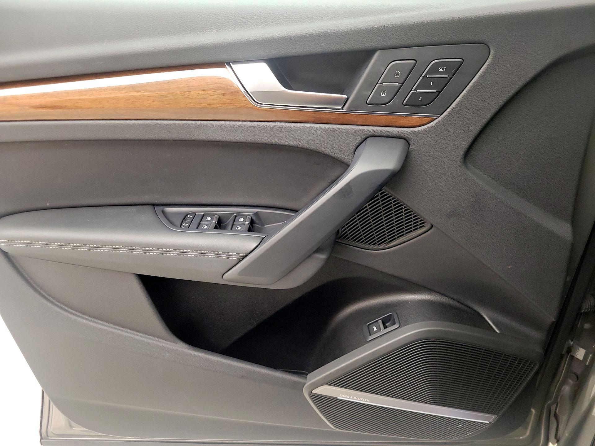 Thumbnail: 2023 Audi Q5 - 12