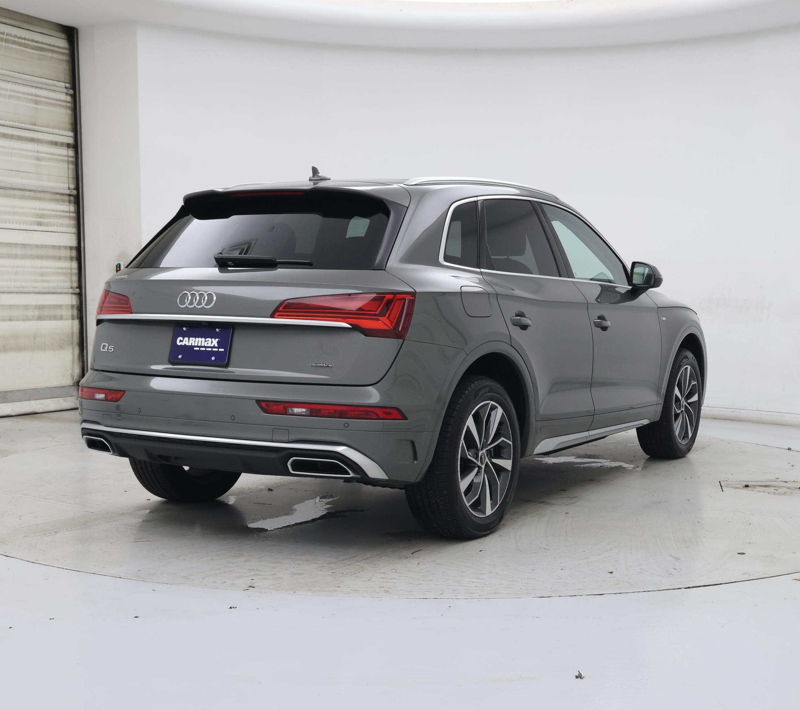 Thumbnail: 2023 Audi Q5 - 8