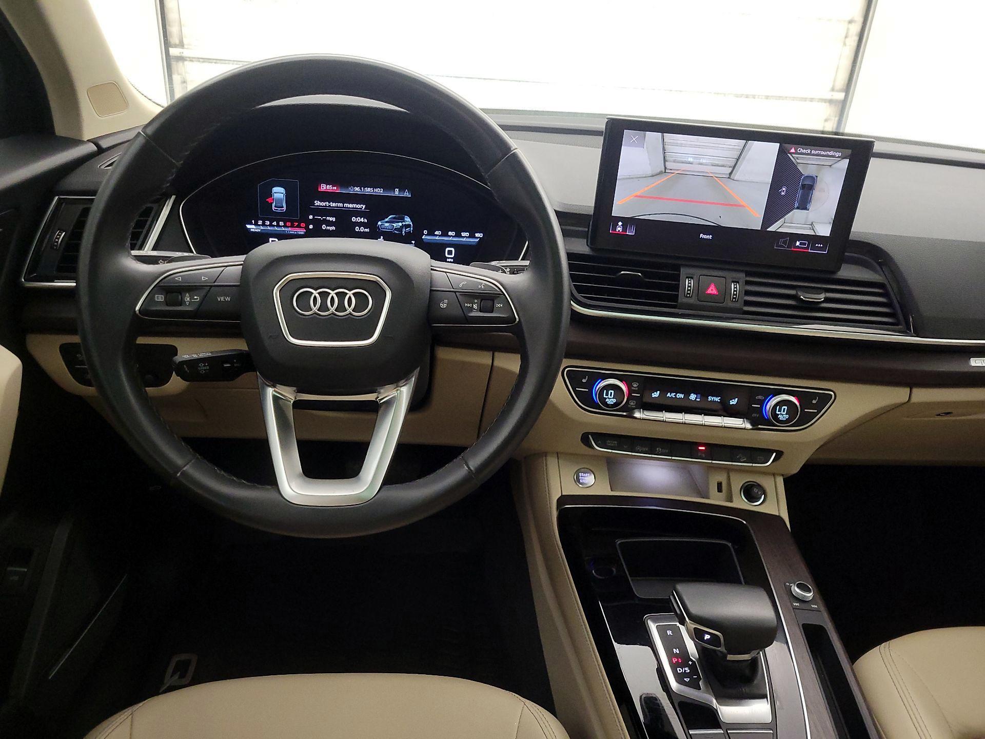 Thumbnail: 2023 Audi Q5 - 10