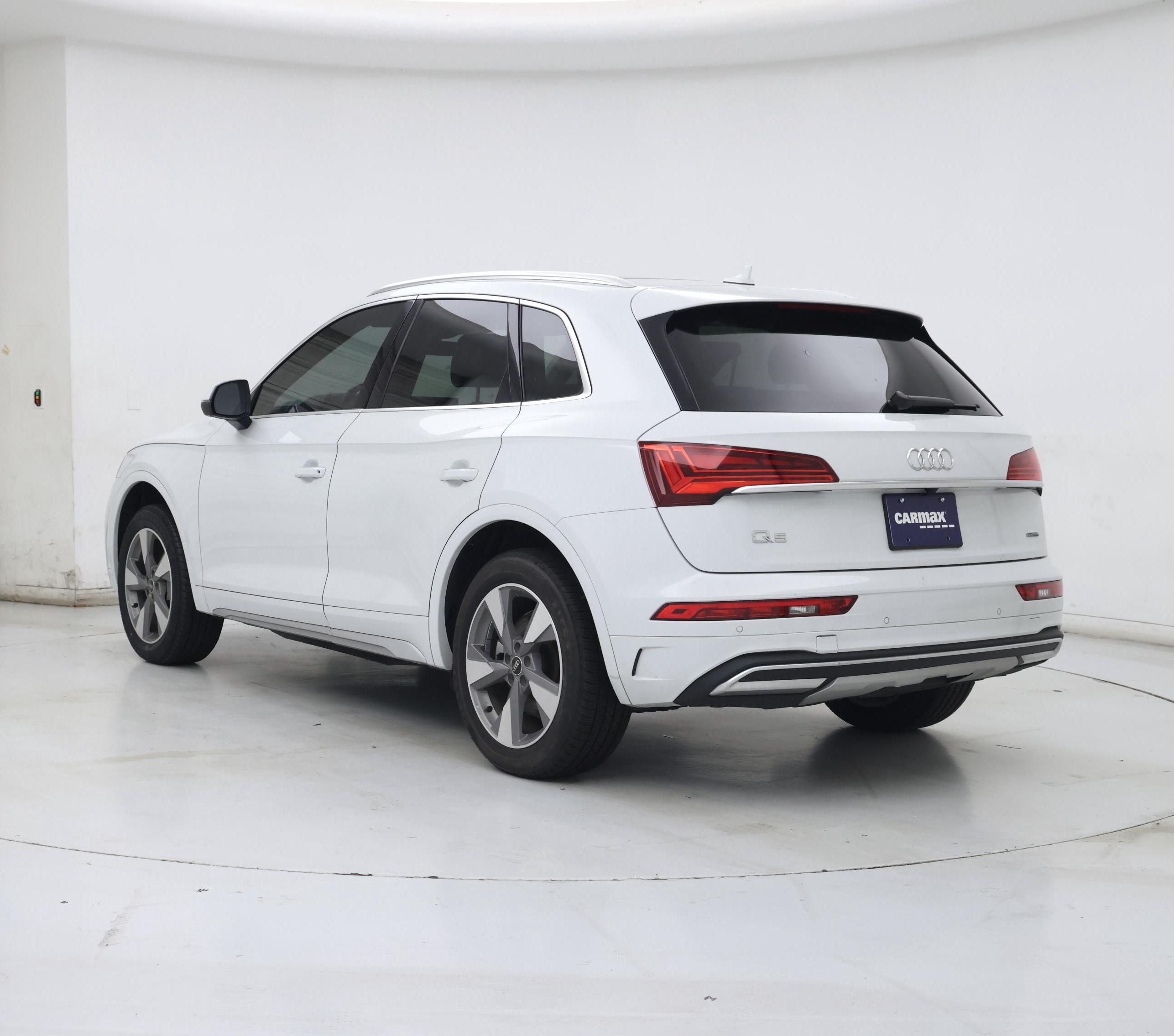 Thumbnail: 2023 Audi Q5 - 2