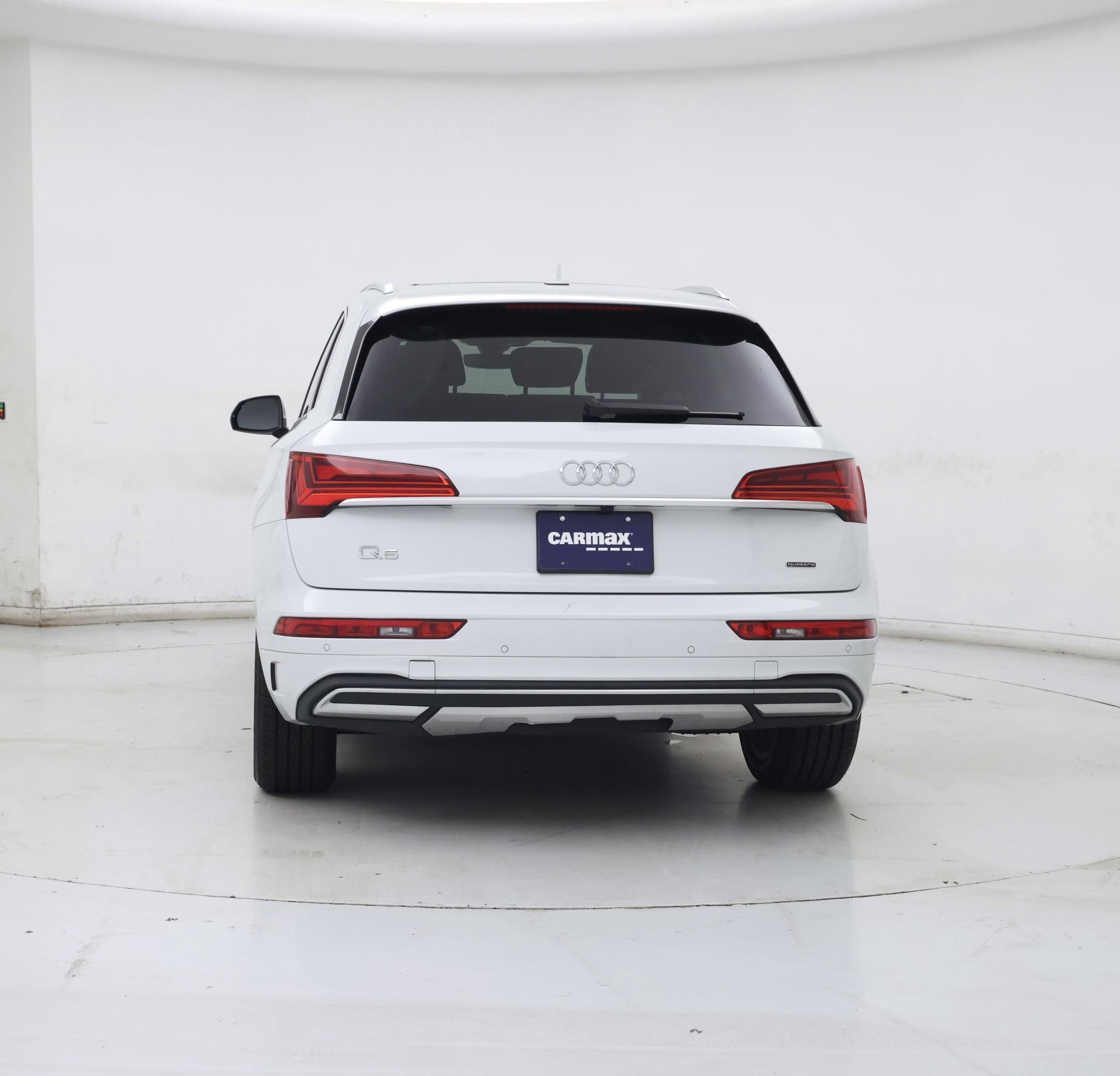 Thumbnail: 2023 Audi Q5 - 6