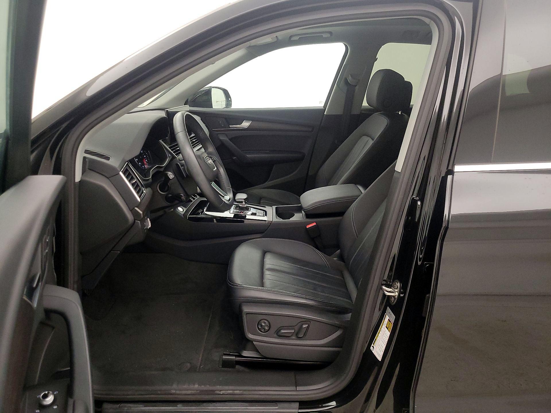 Thumbnail: 2023 Audi Q5 - 11