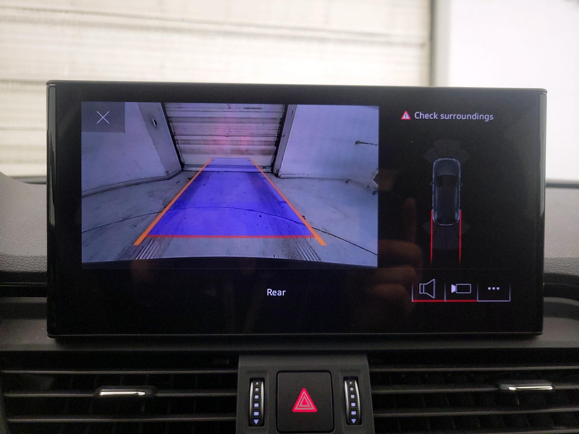 Thumbnail: 2023 Audi Q5 - 14