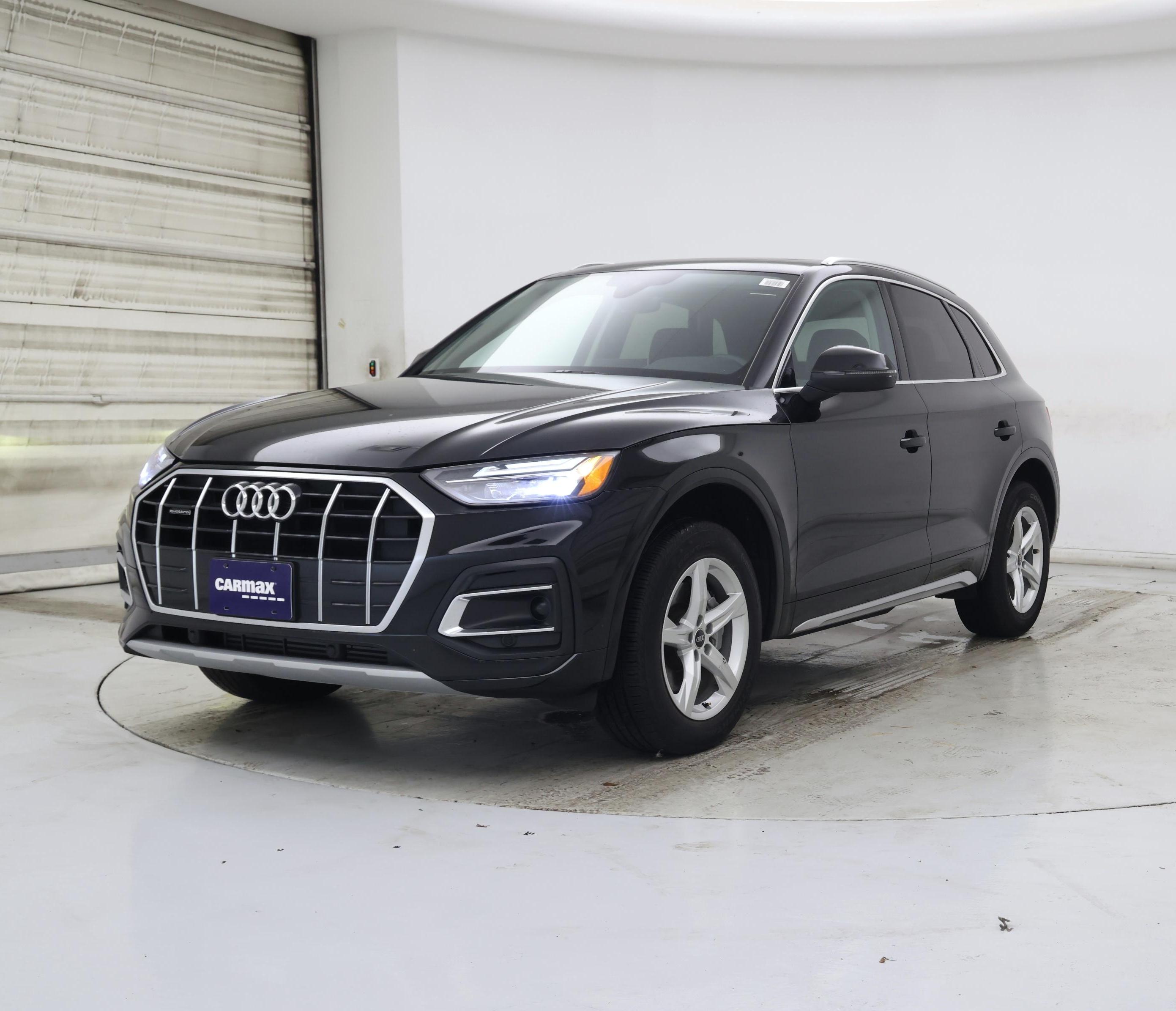 Thumbnail: 2023 Audi Q5 - 4