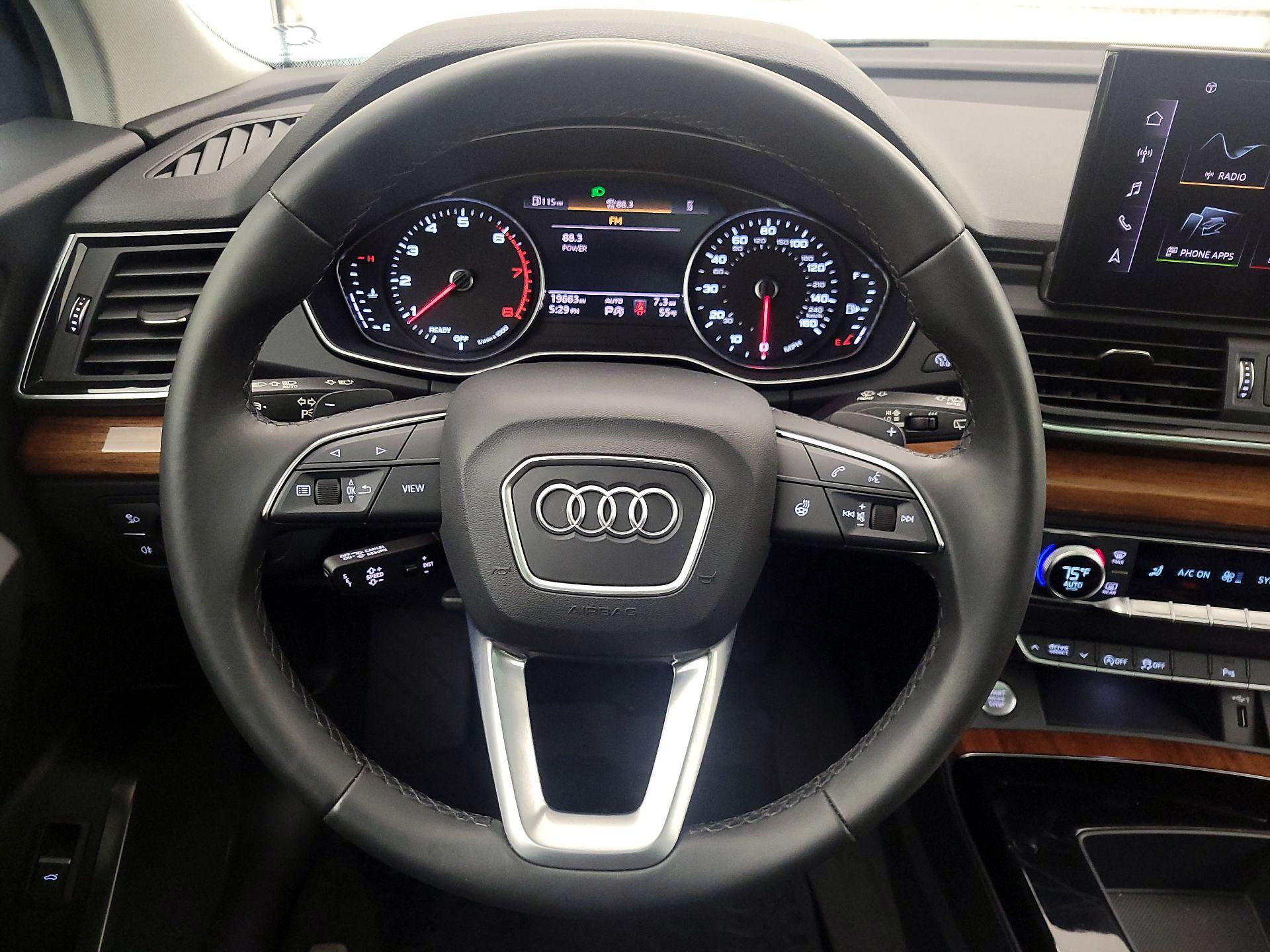 Thumbnail: 2023 Audi Q5 - 10