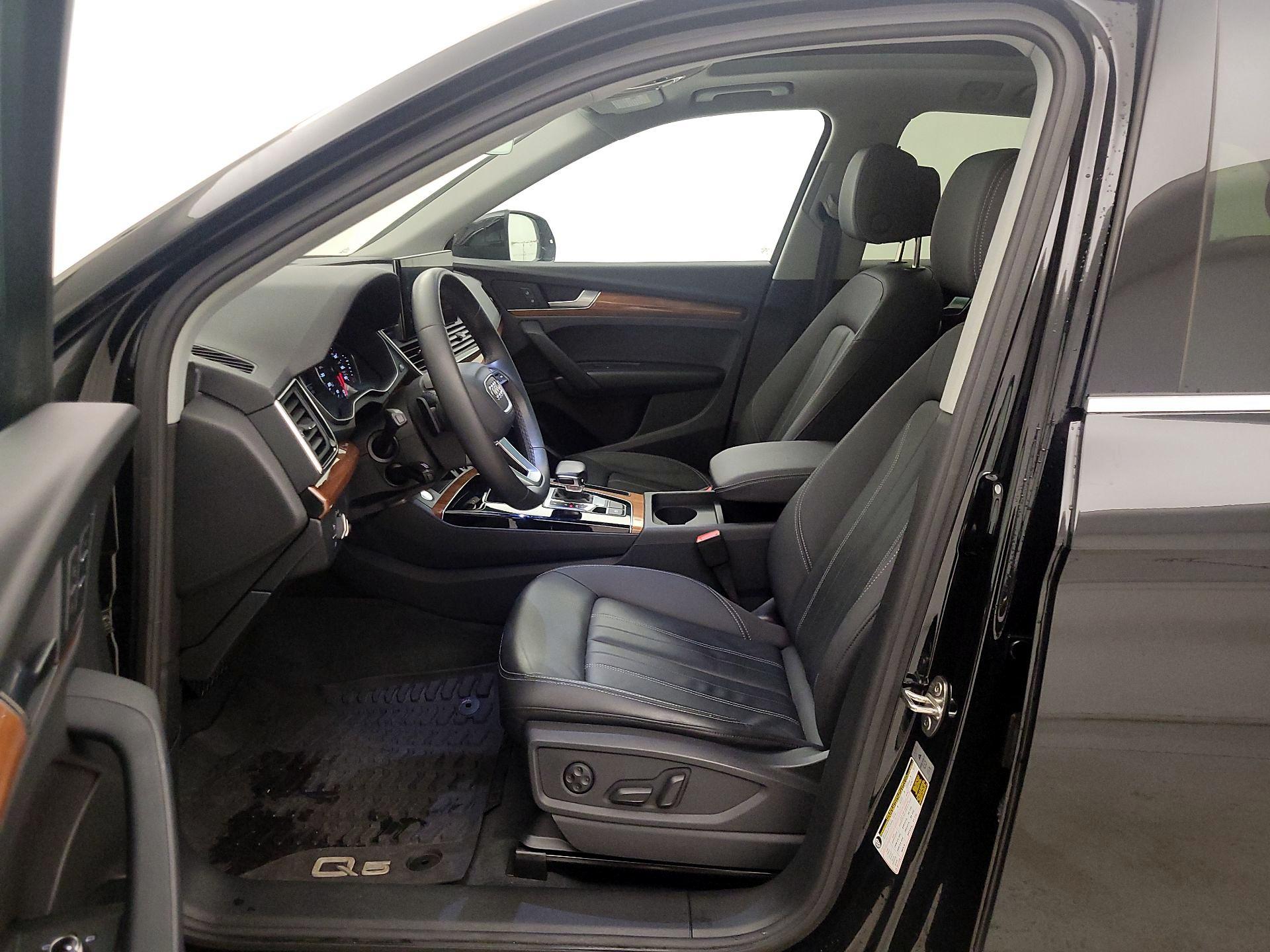 Thumbnail: 2023 Audi Q5 - 11