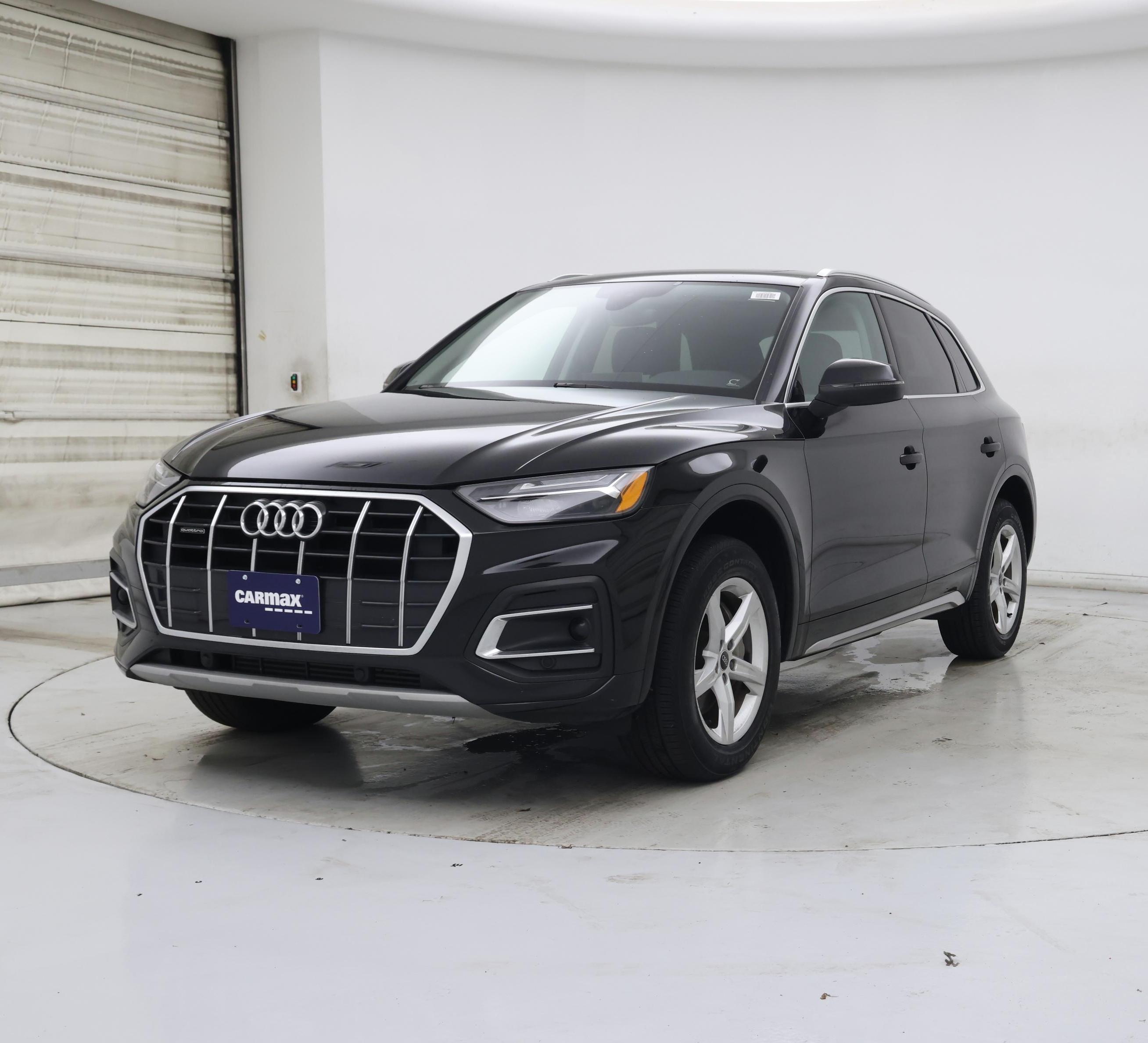 Thumbnail: 2023 Audi Q5 - 4