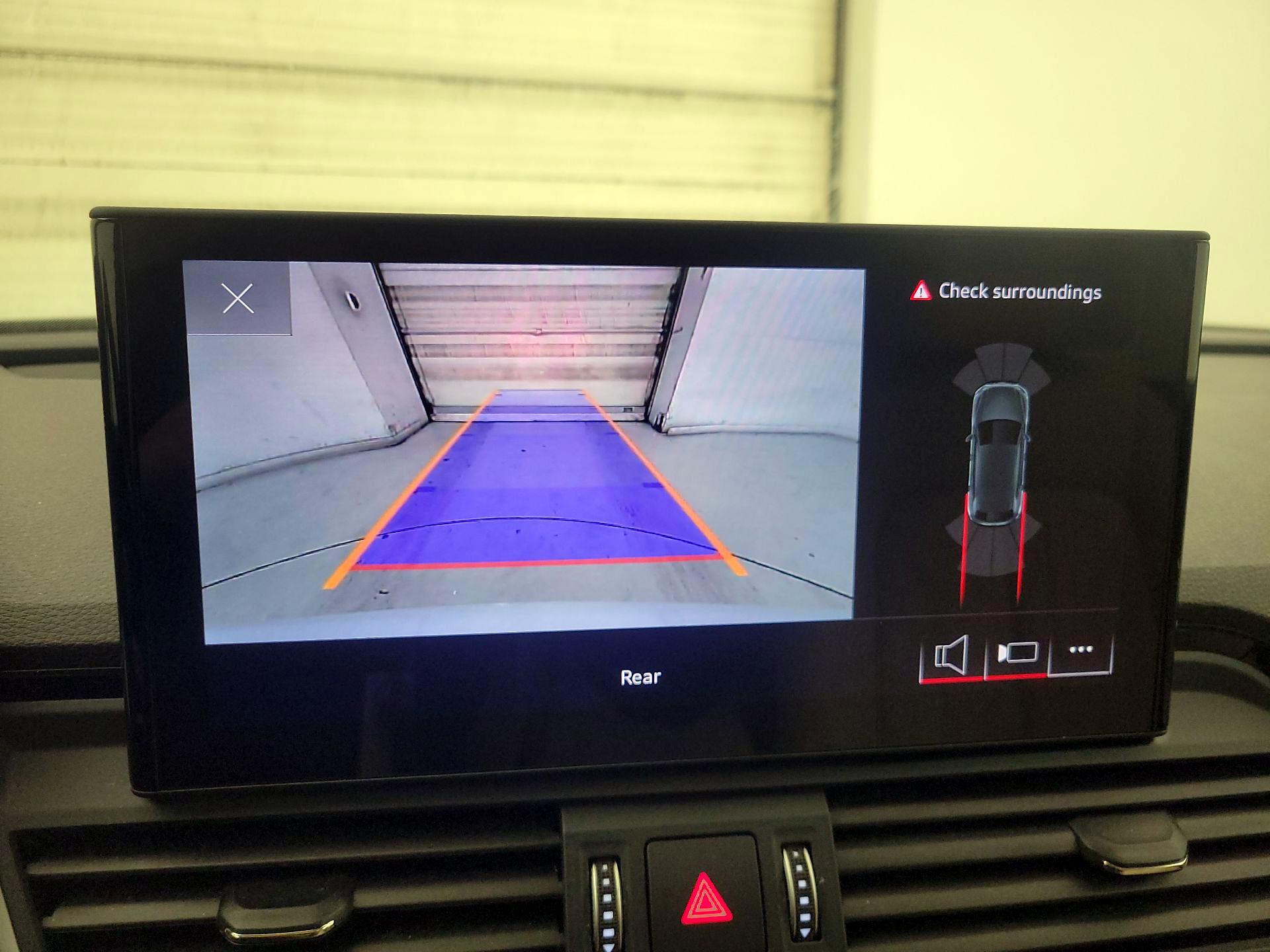 Thumbnail: 2023 Audi Q5 - 14