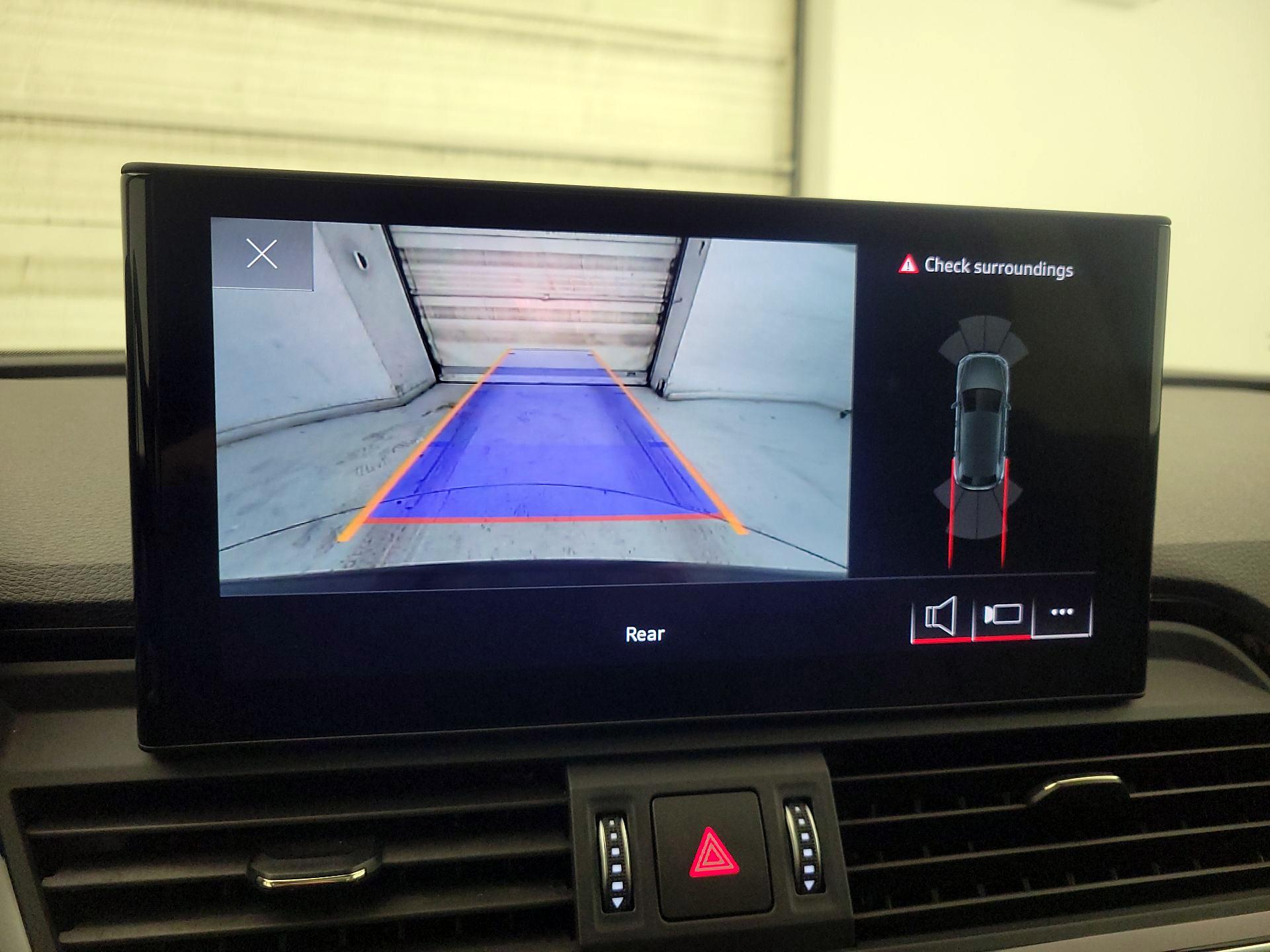 Thumbnail: 2022 Audi Q5 - 14