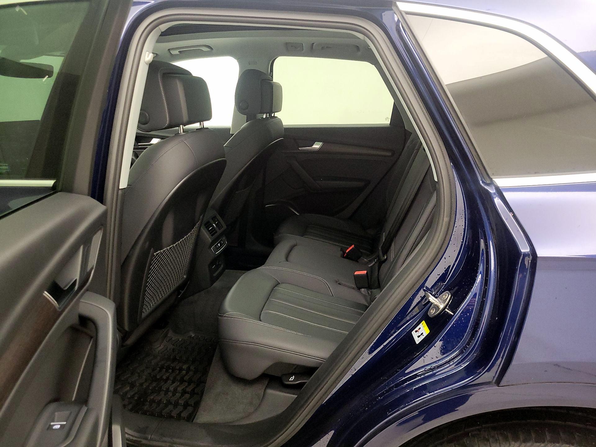 Thumbnail: 2022 Audi Q5 - 20