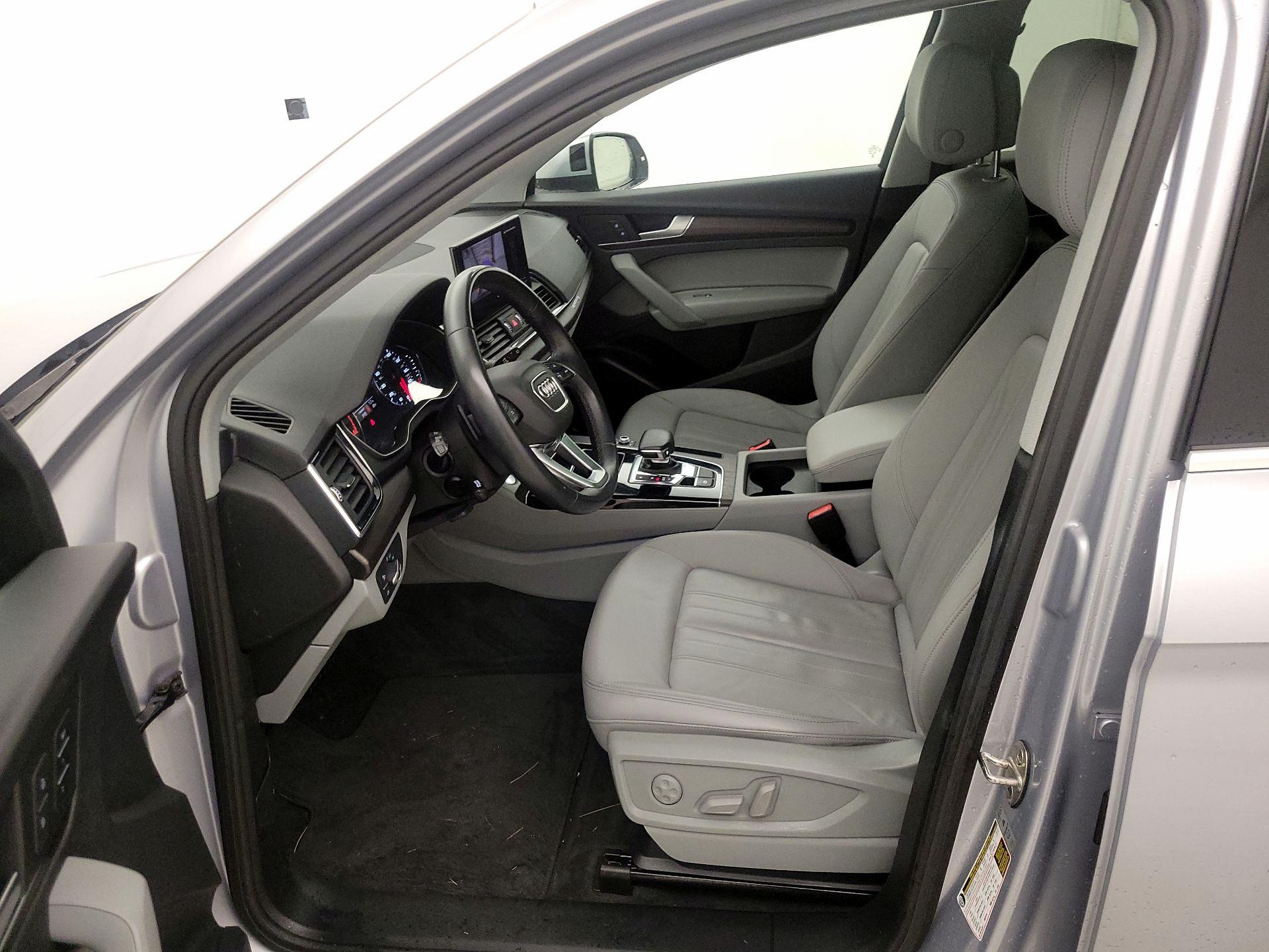 Thumbnail: 2023 Audi Q5 - 11