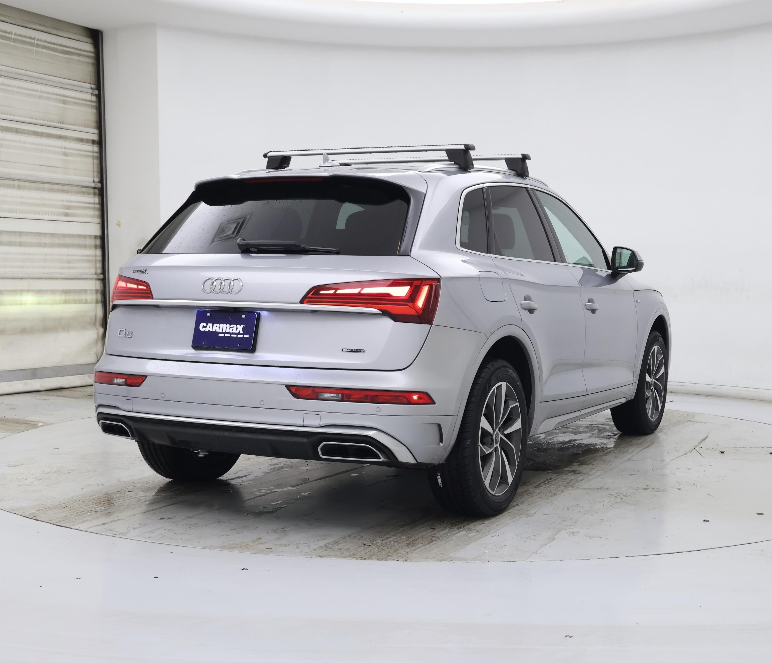 Thumbnail: 2023 Audi Q5 - 8