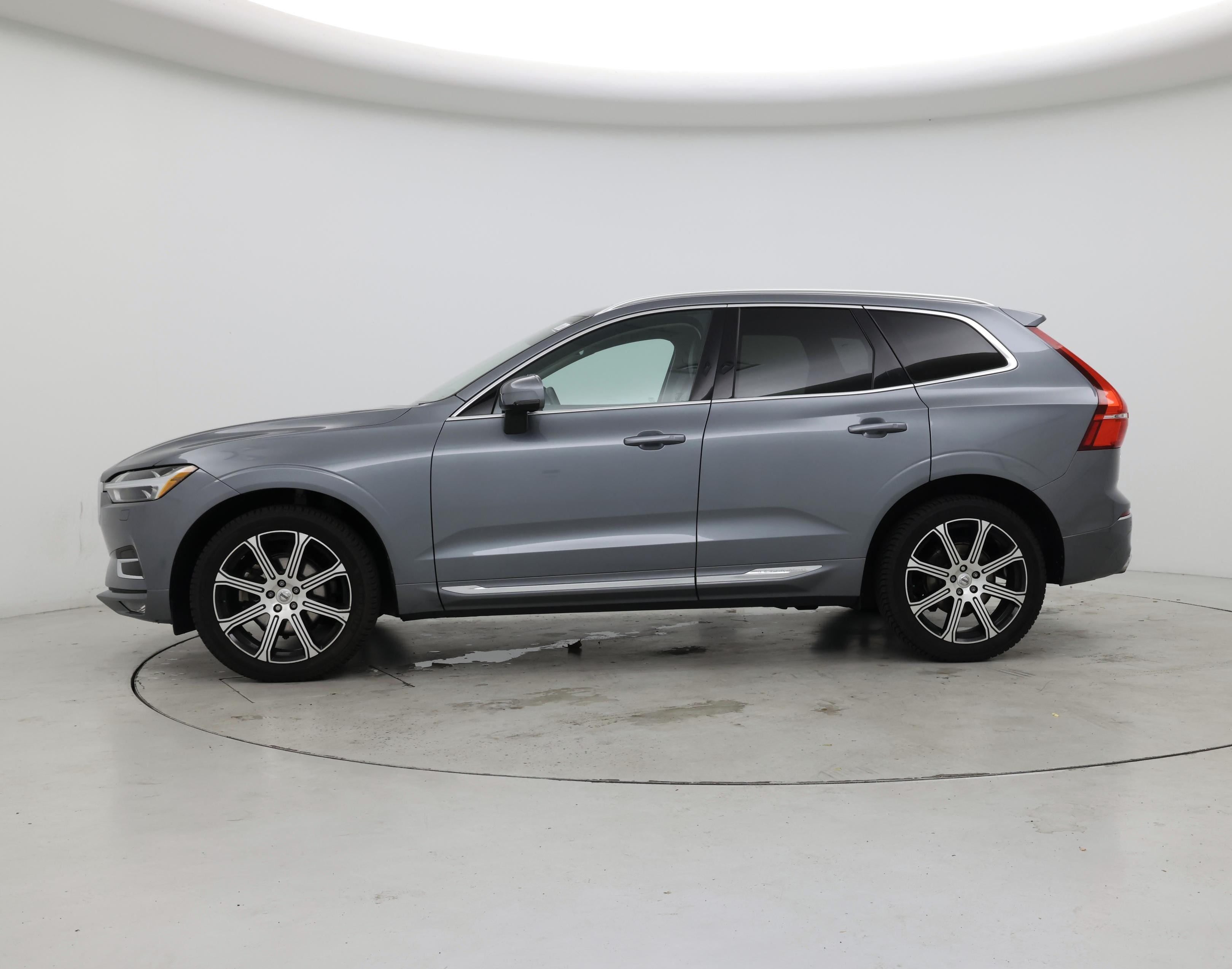 Thumbnail: 2020 Volvo XC60 - 3