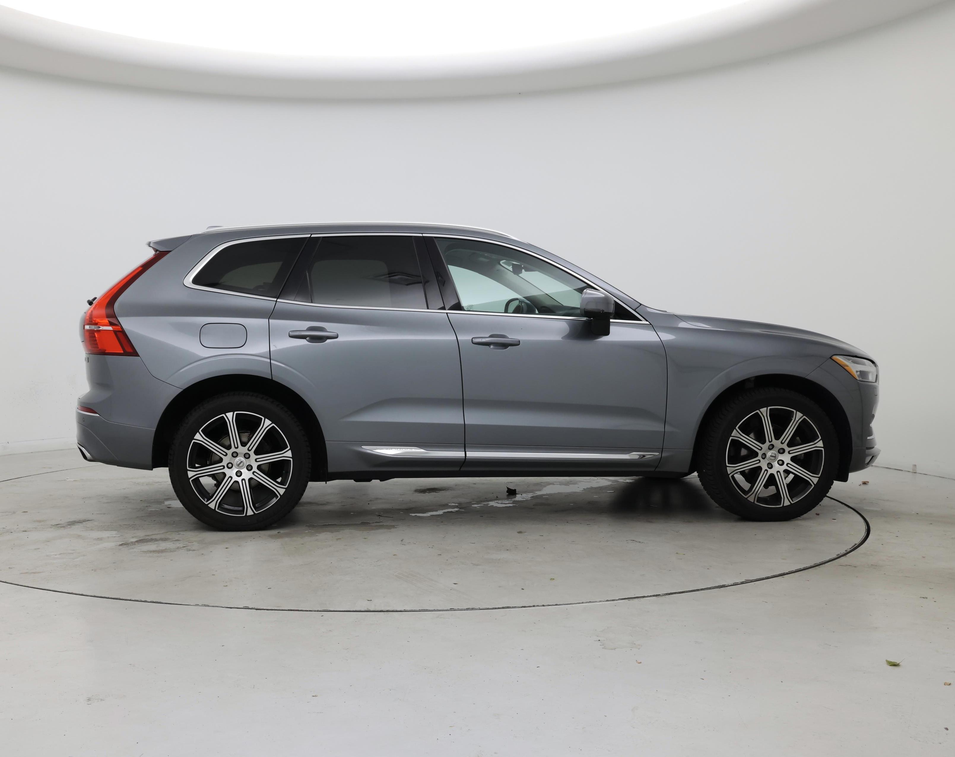Thumbnail: 2020 Volvo XC60 - 7