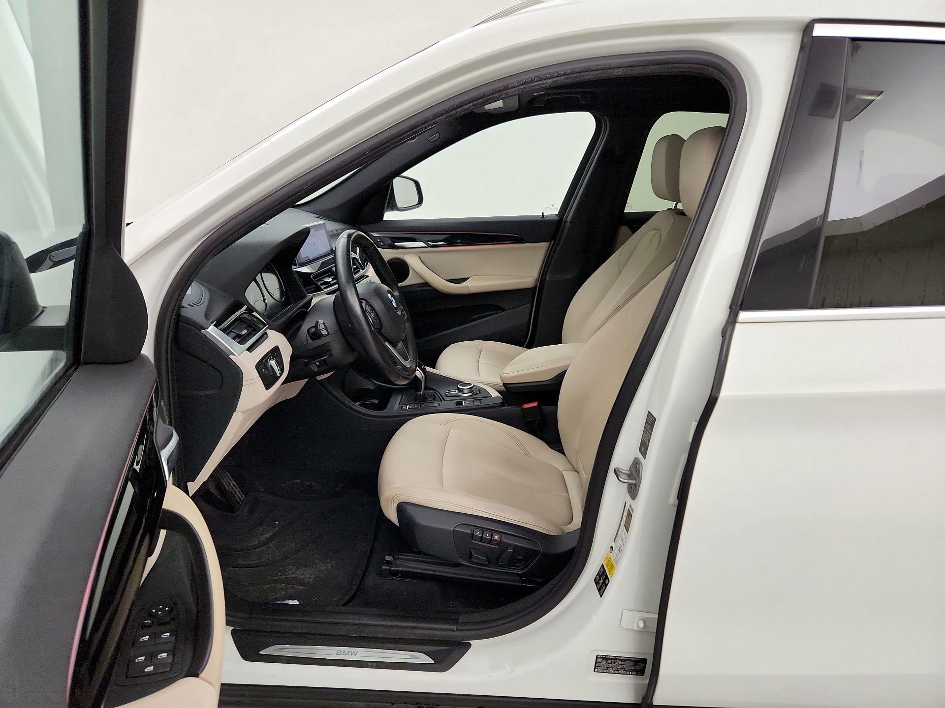 Thumbnail: 2020 BMW X1 - 11