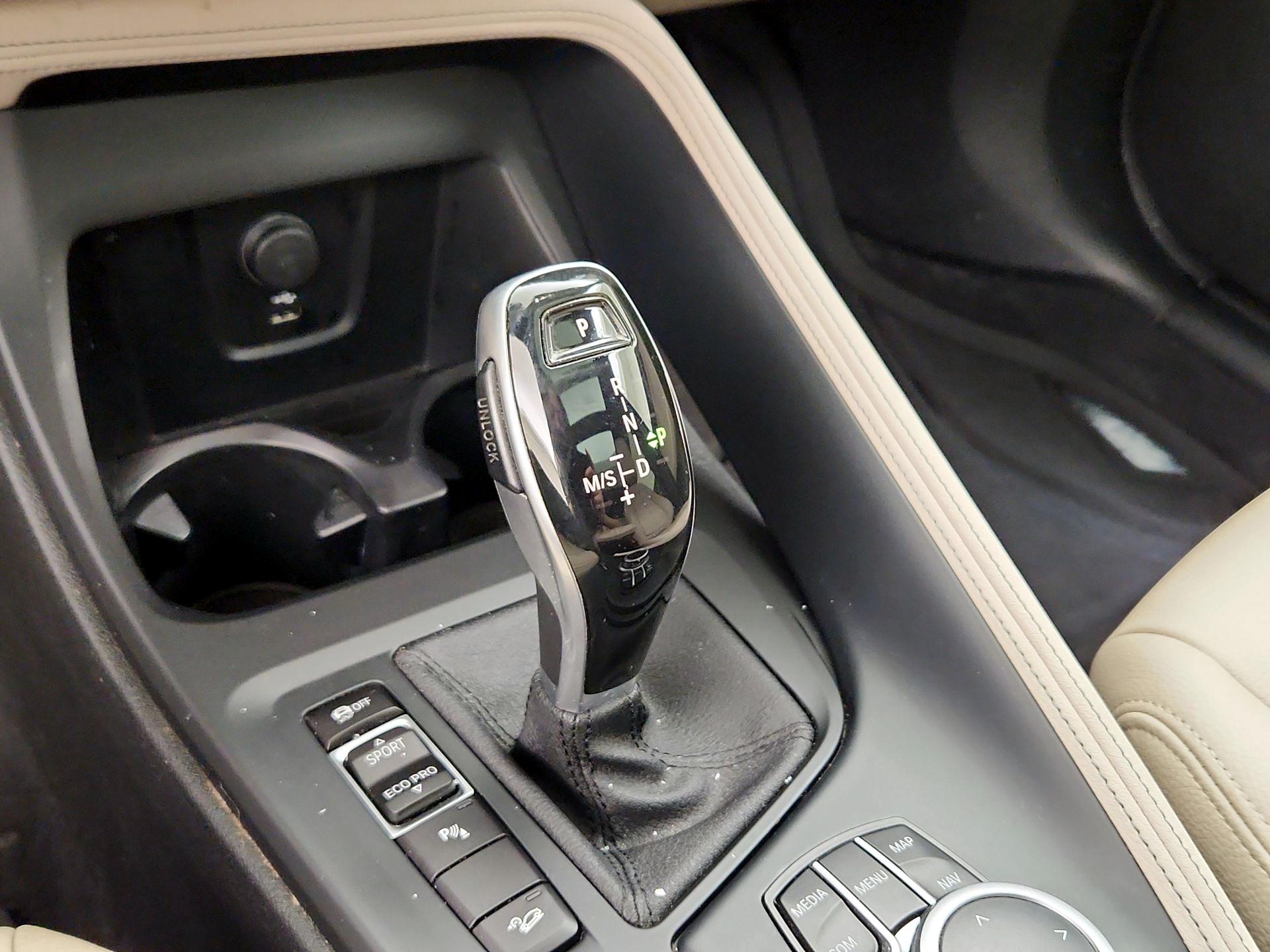 Thumbnail: 2020 BMW X1 - 18