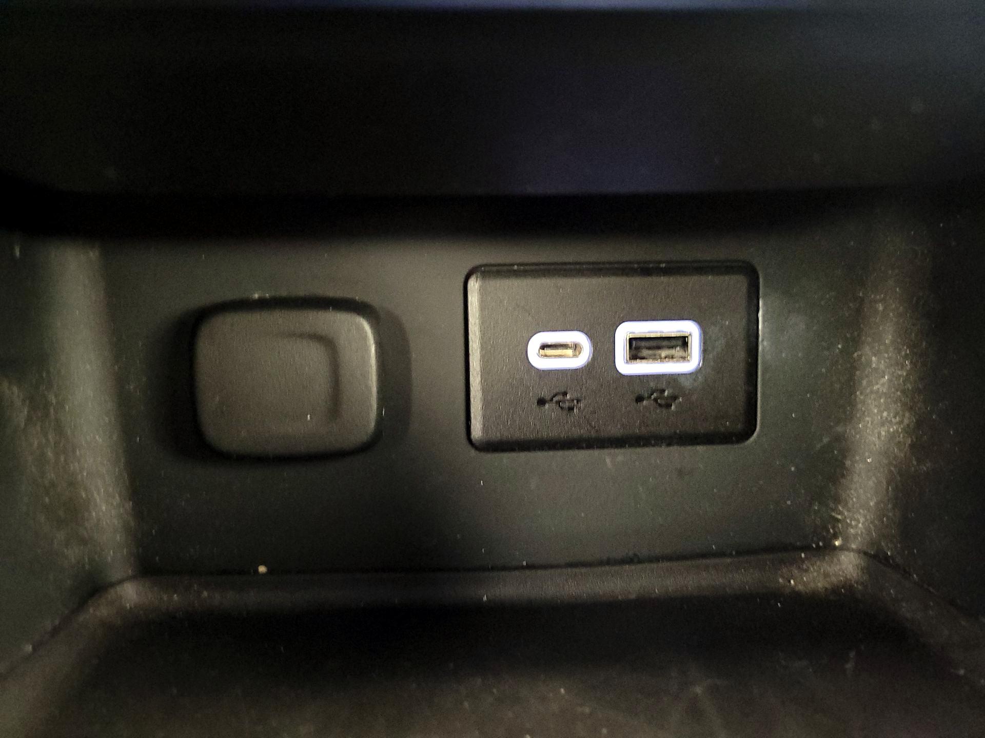 Thumbnail: 2021 GMC Acadia - 18