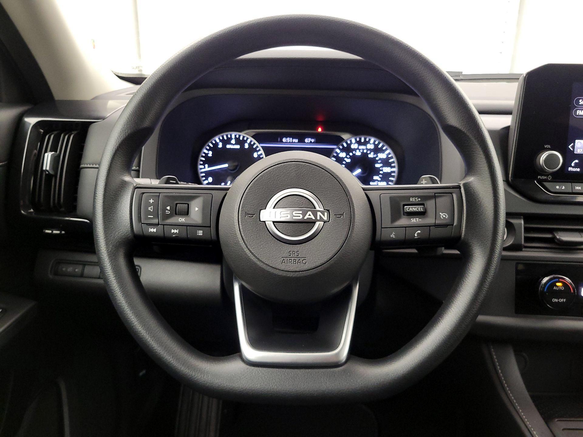 Thumbnail: 2024 Nissan Pathfinder - 10