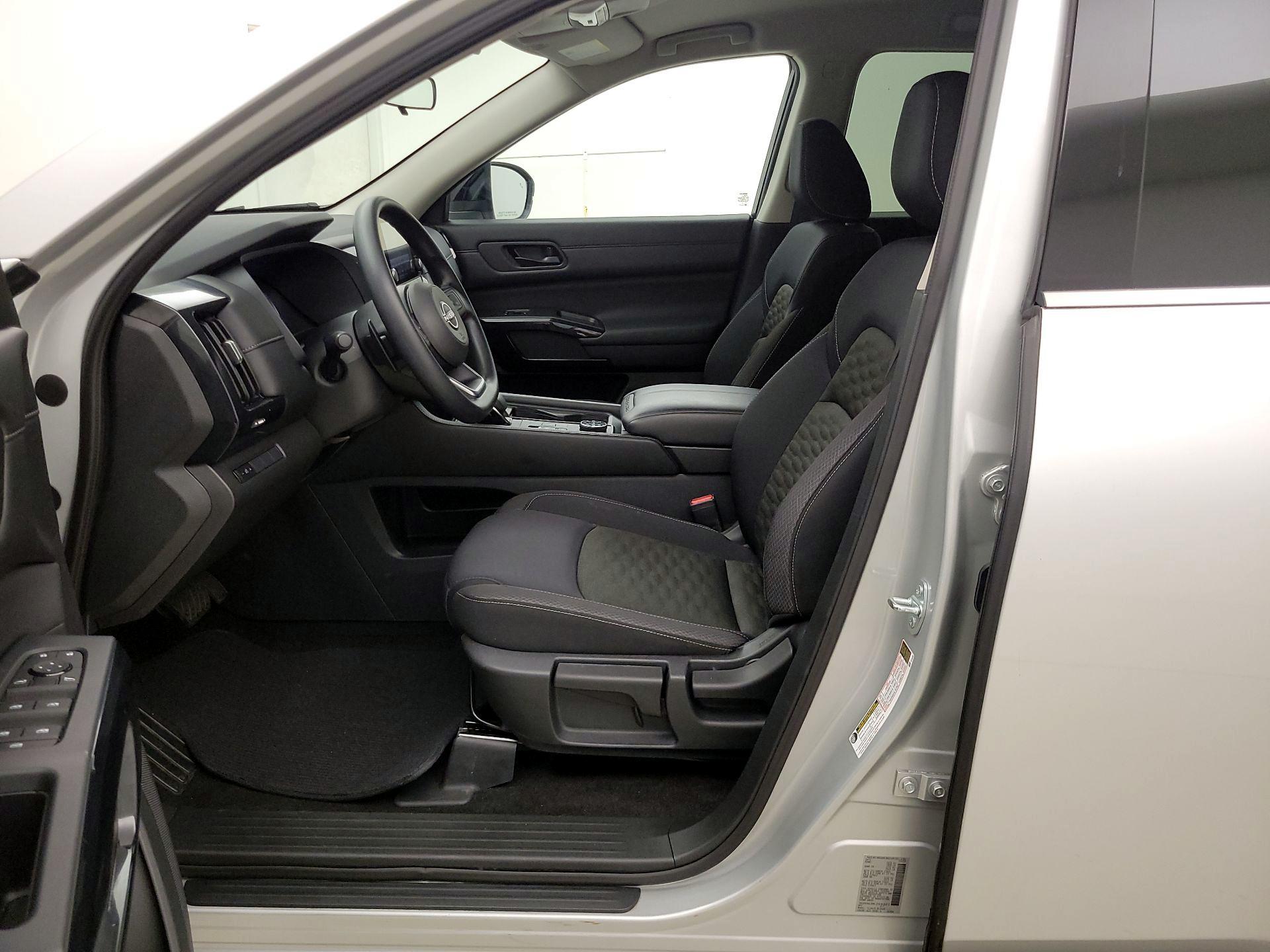 Thumbnail: 2024 Nissan Pathfinder - 11