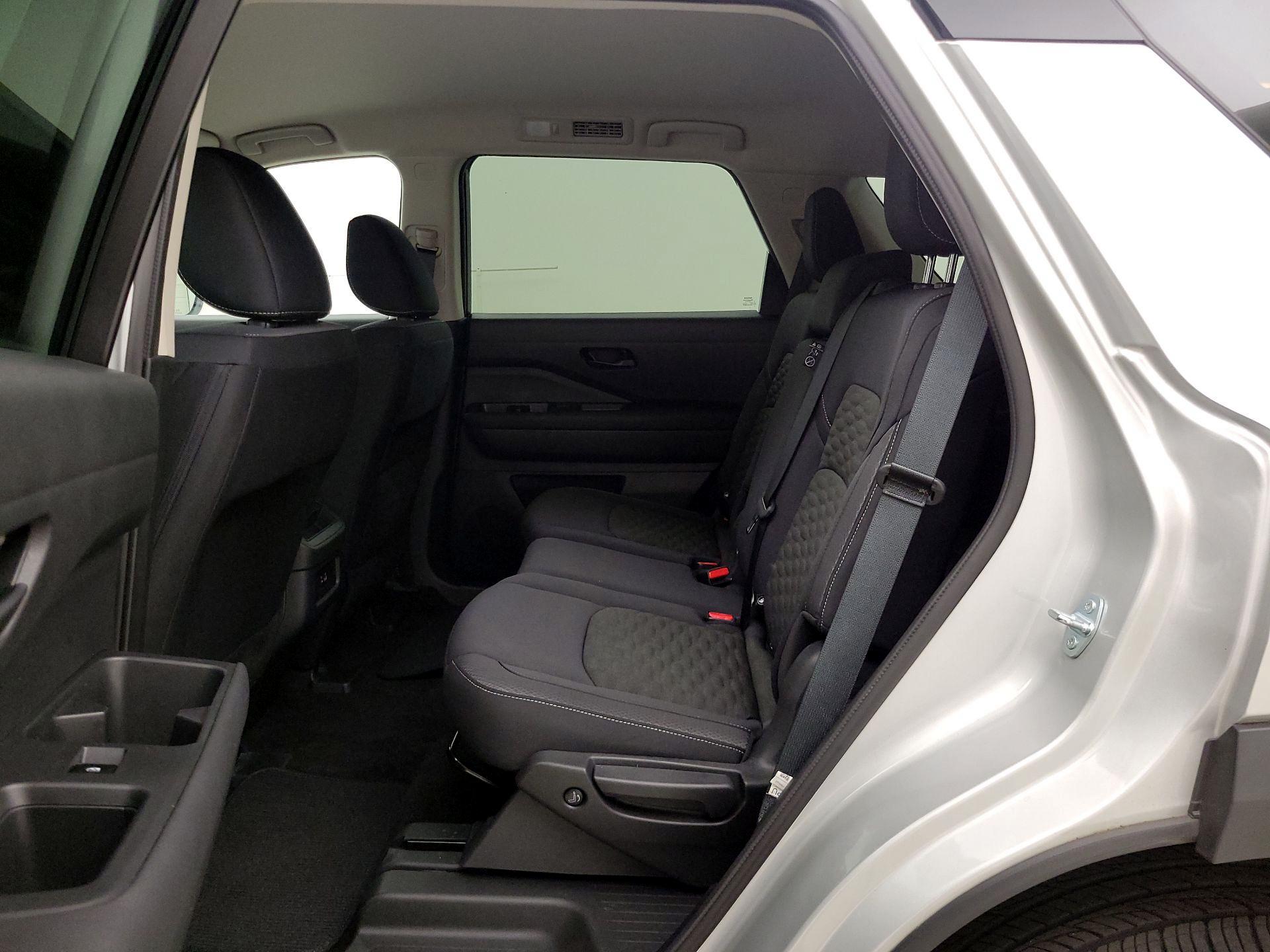 Thumbnail: 2024 Nissan Pathfinder - 19