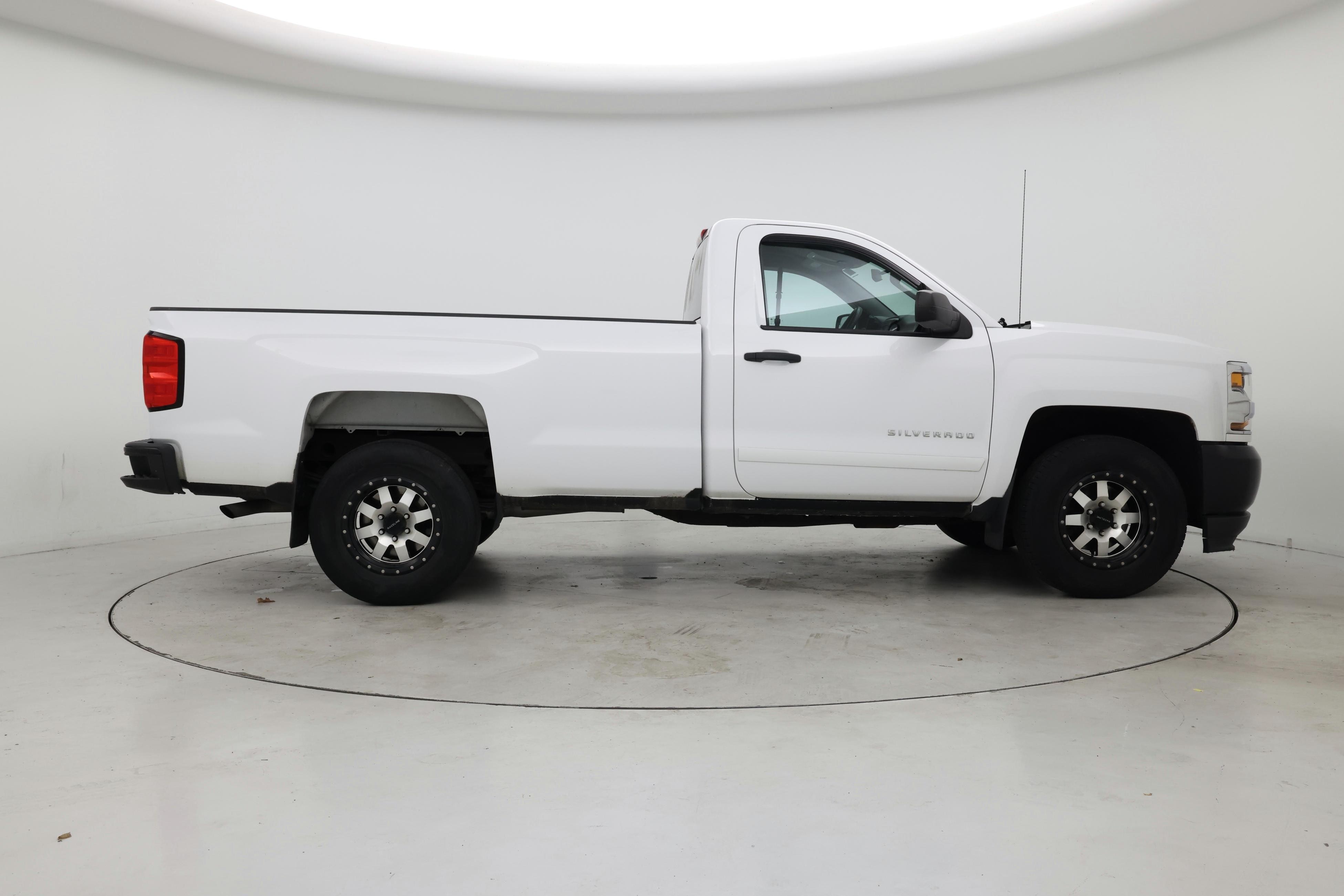 Thumbnail: 2018 Chevrolet Silverado 1500 - 7