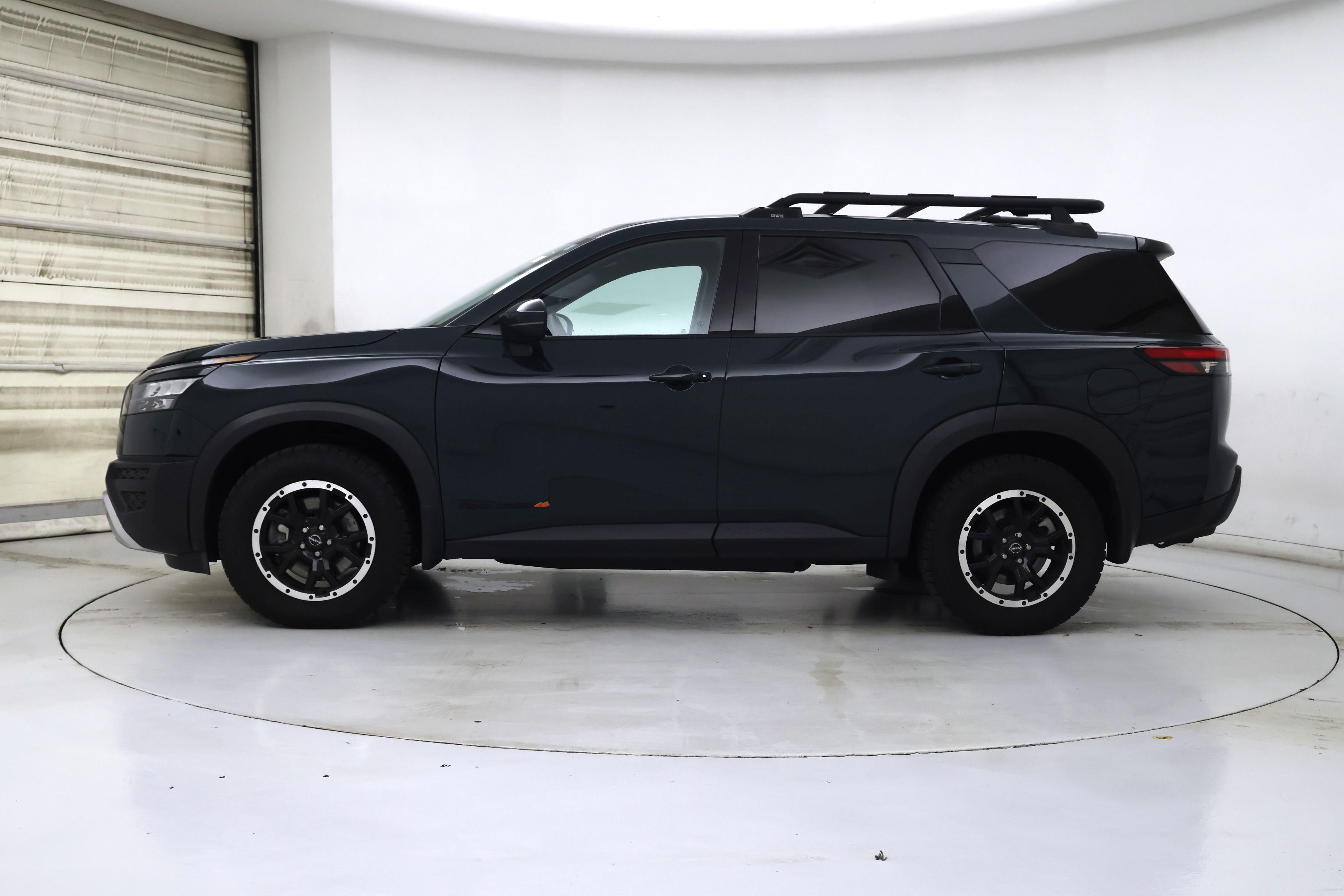 Thumbnail: 2024 Nissan Pathfinder - 3