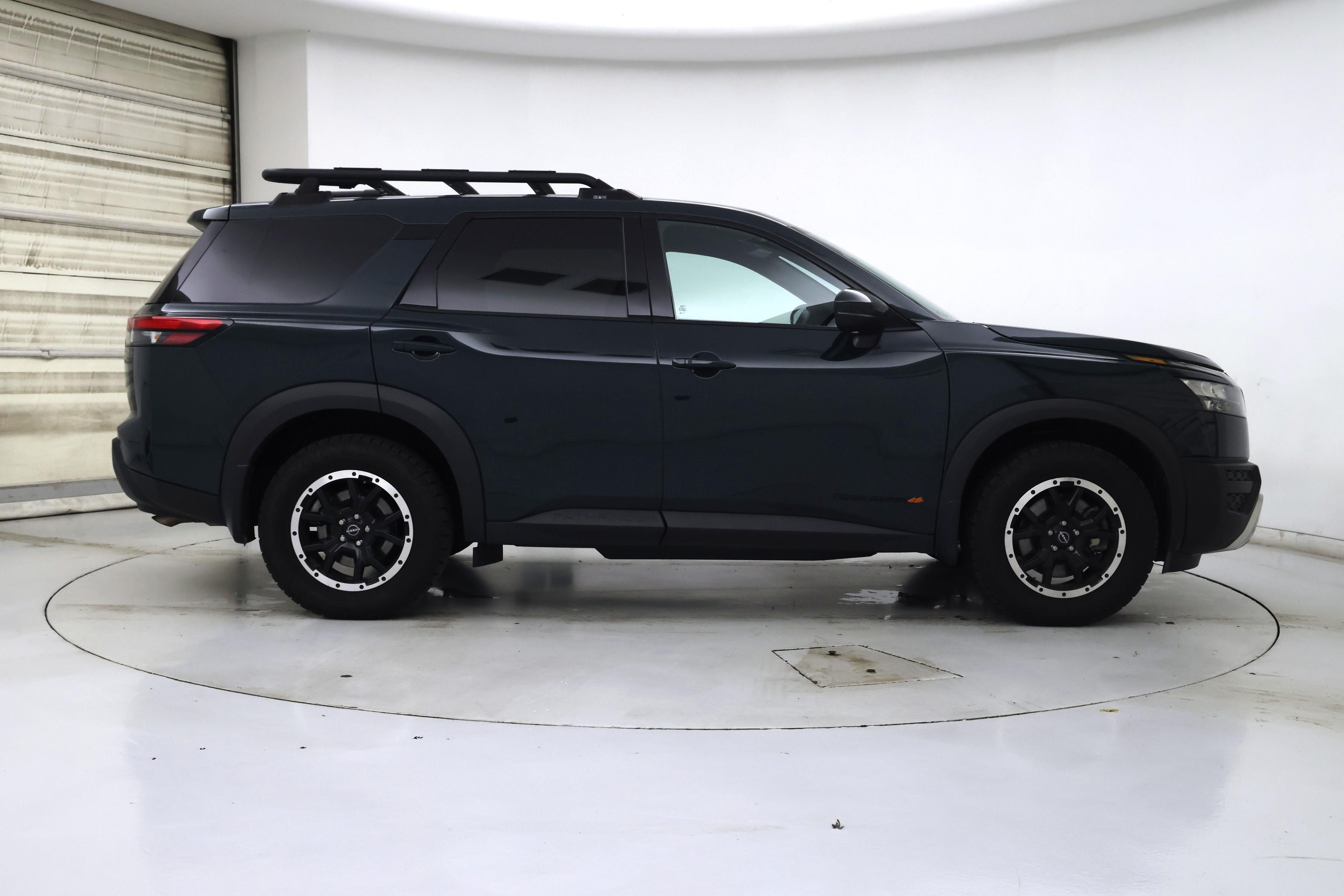 Thumbnail: 2024 Nissan Pathfinder - 7
