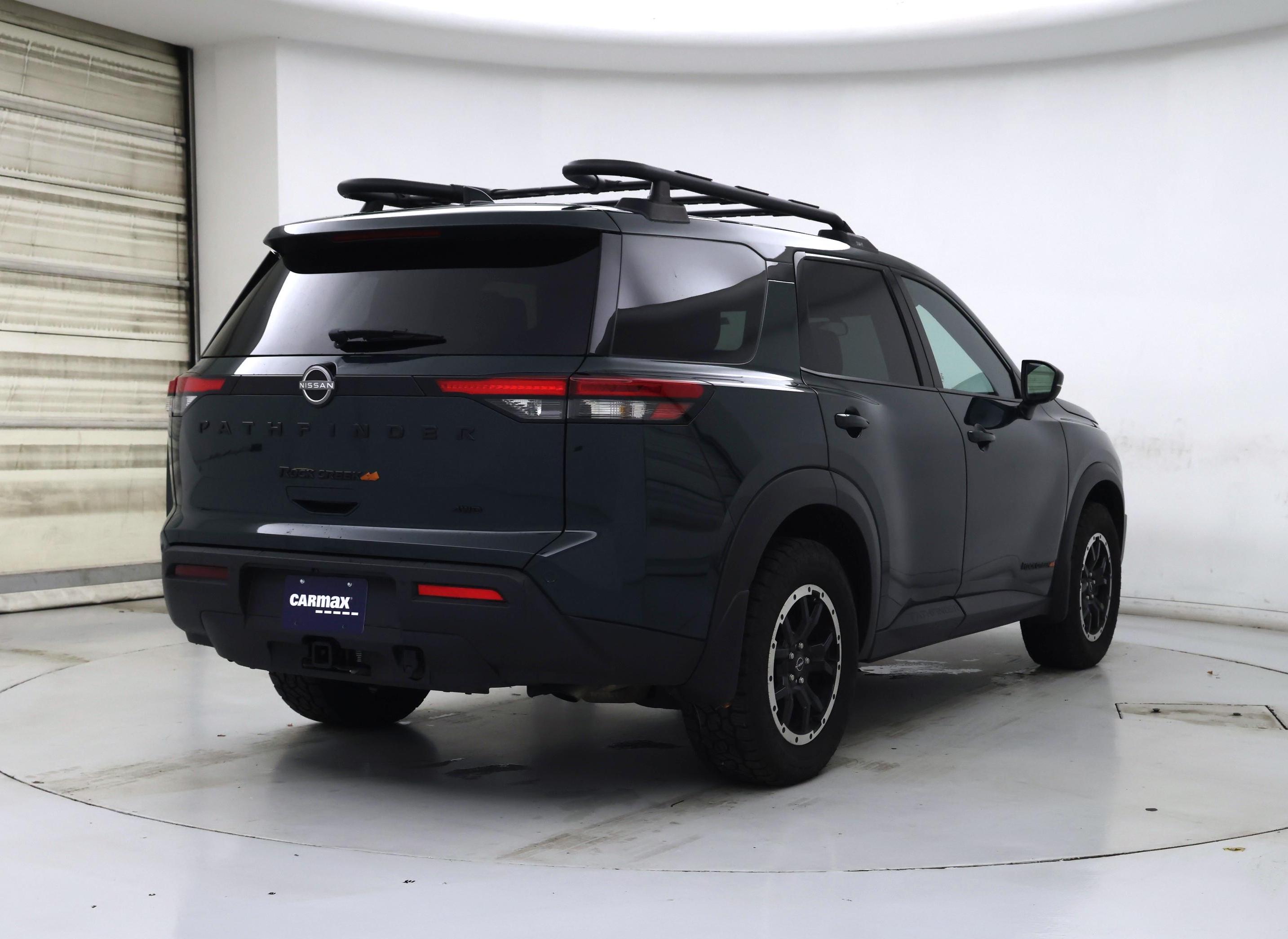 Thumbnail: 2024 Nissan Pathfinder - 8