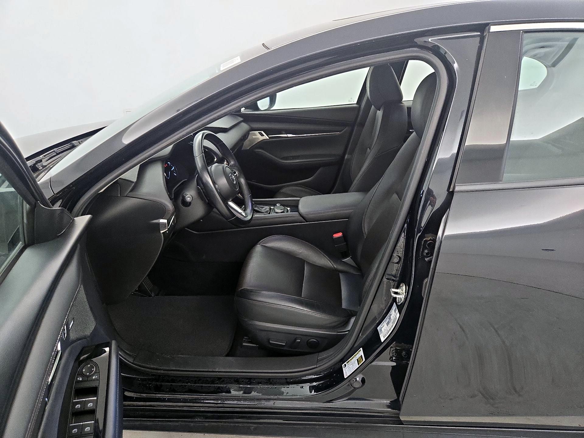 Thumbnail: 2019 Mazda Mazda3 - 11