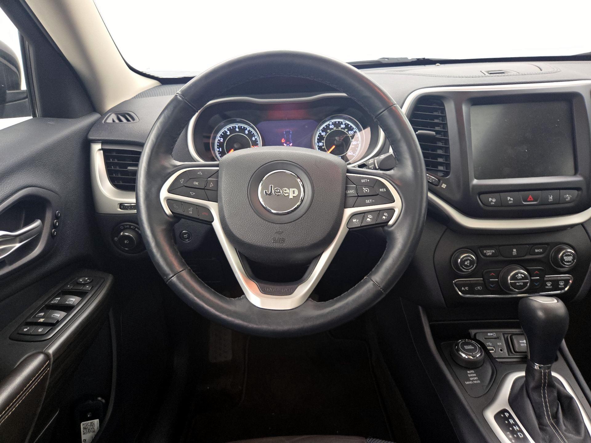 Thumbnail: 2014 Jeep Cherokee - 10