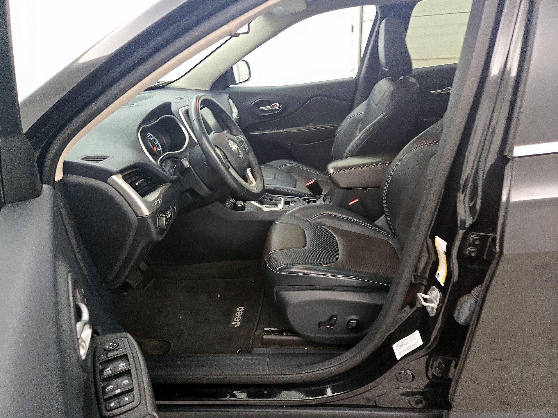 Thumbnail: 2014 Jeep Cherokee - 11