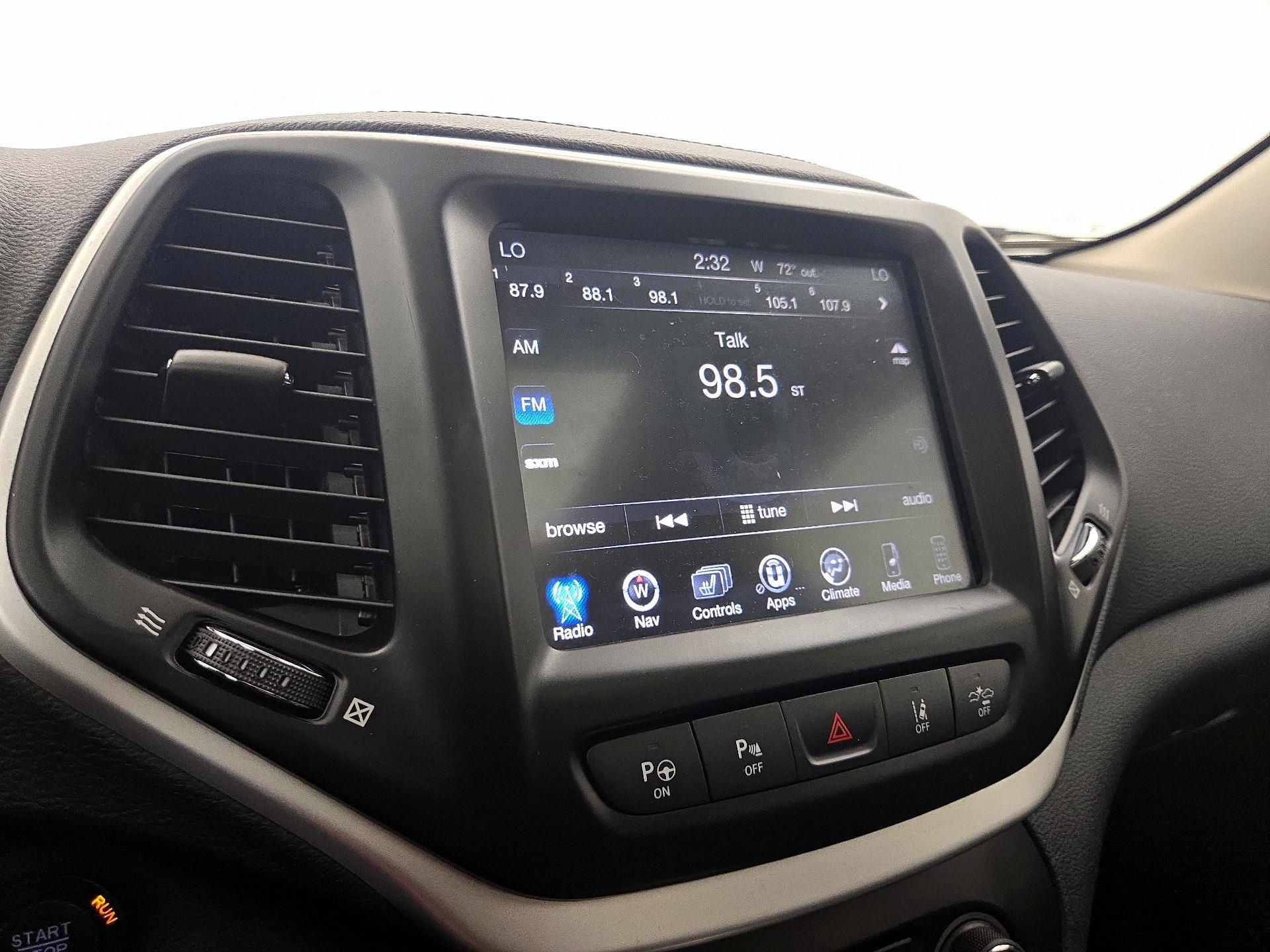 Thumbnail: 2014 Jeep Cherokee - 16