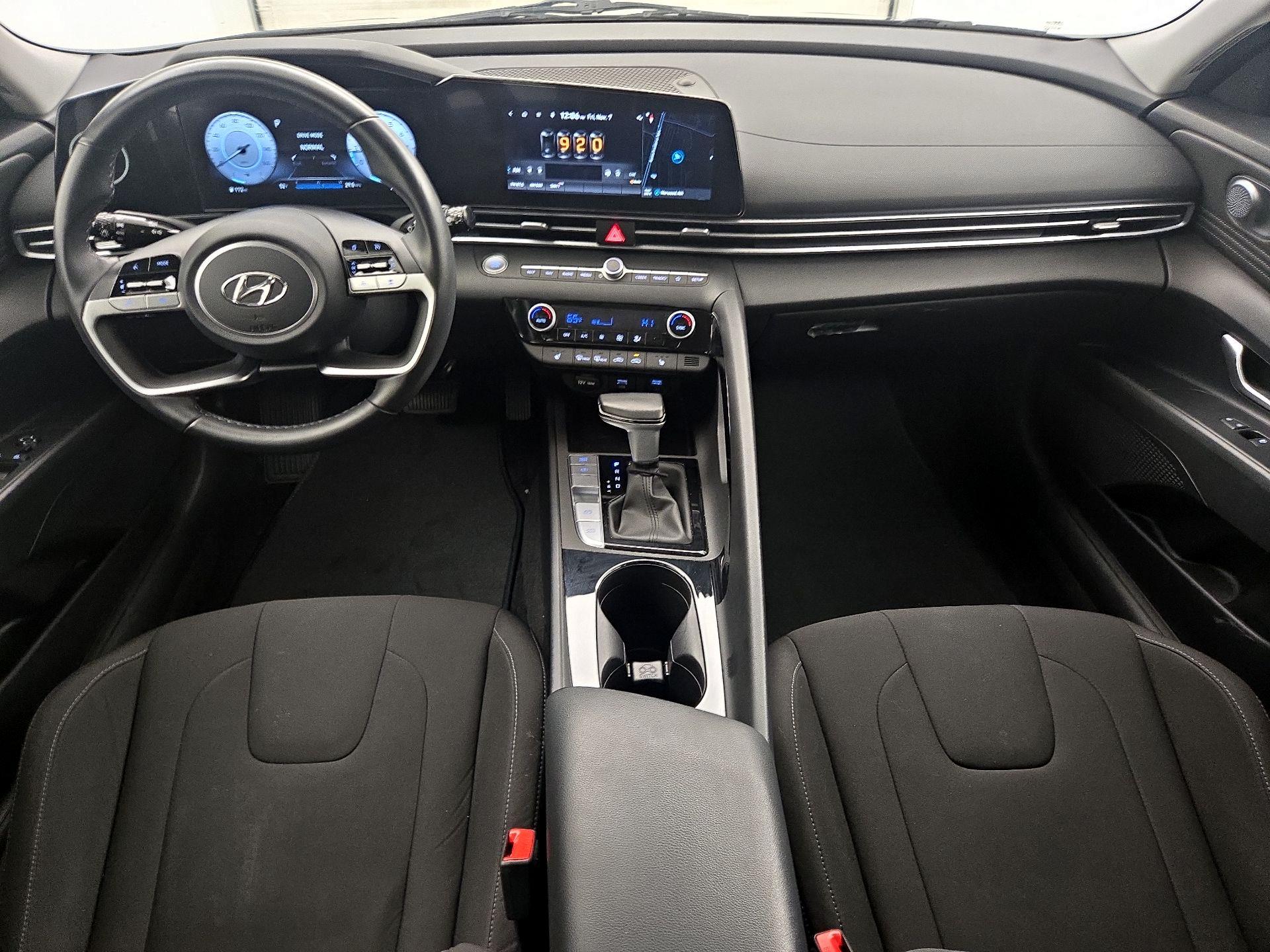 Thumbnail: 2023 Hyundai Elantra - 9