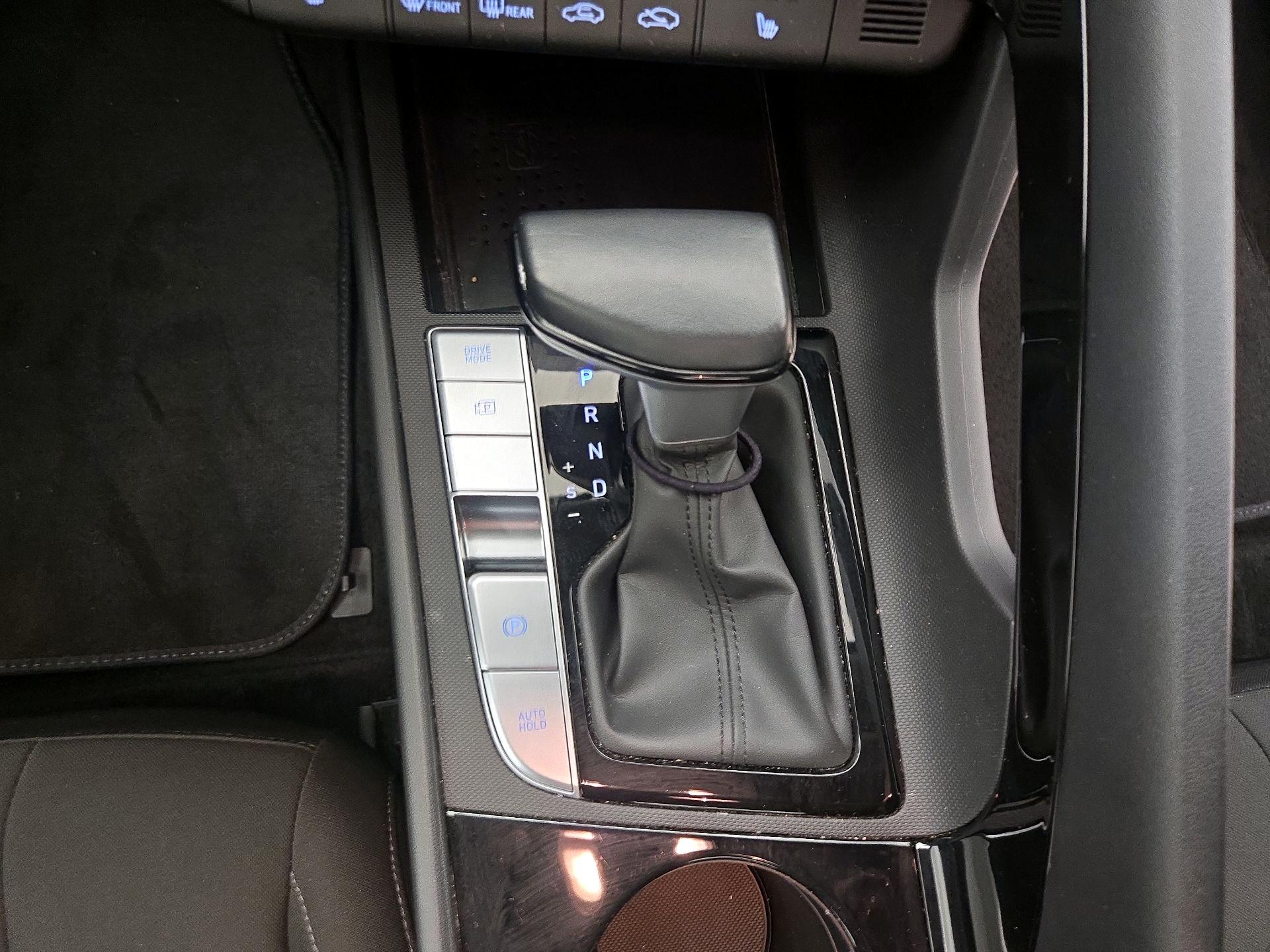 Thumbnail: 2023 Hyundai Elantra - 18