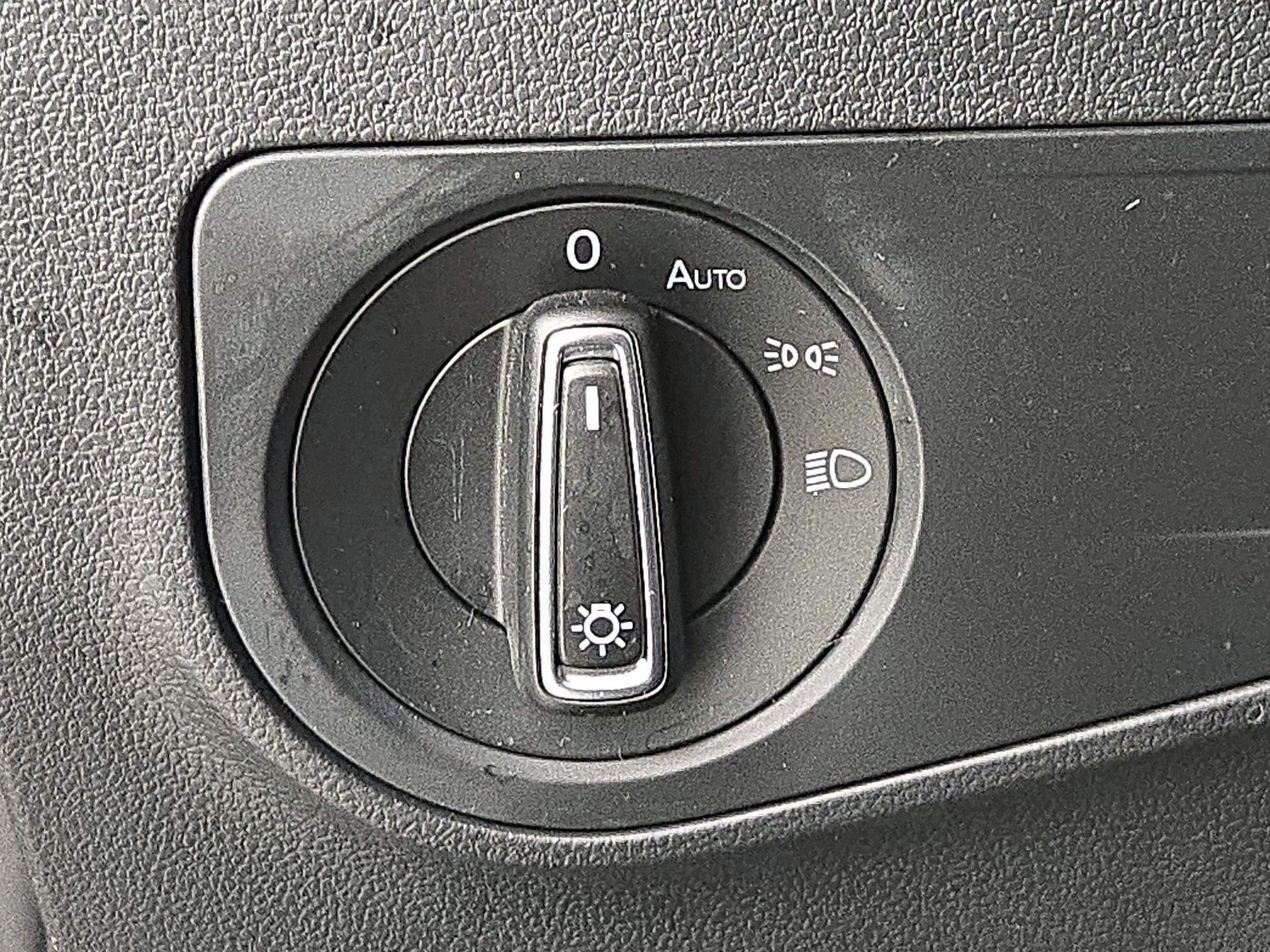 Thumbnail: 2023 Volkswagen Tiguan - 13