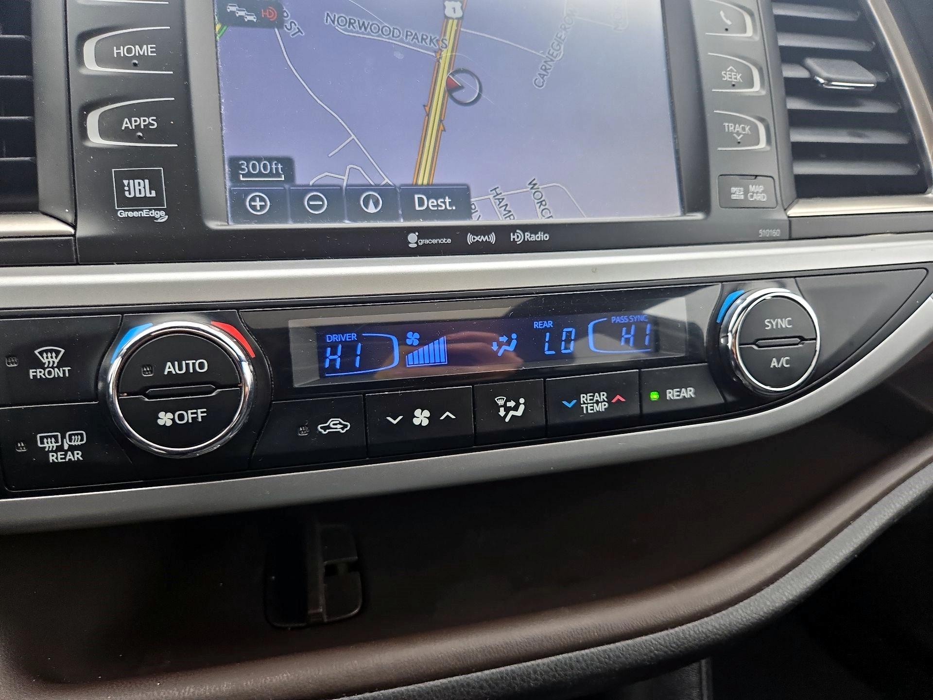 Thumbnail: 2016 Toyota Highlander - 15