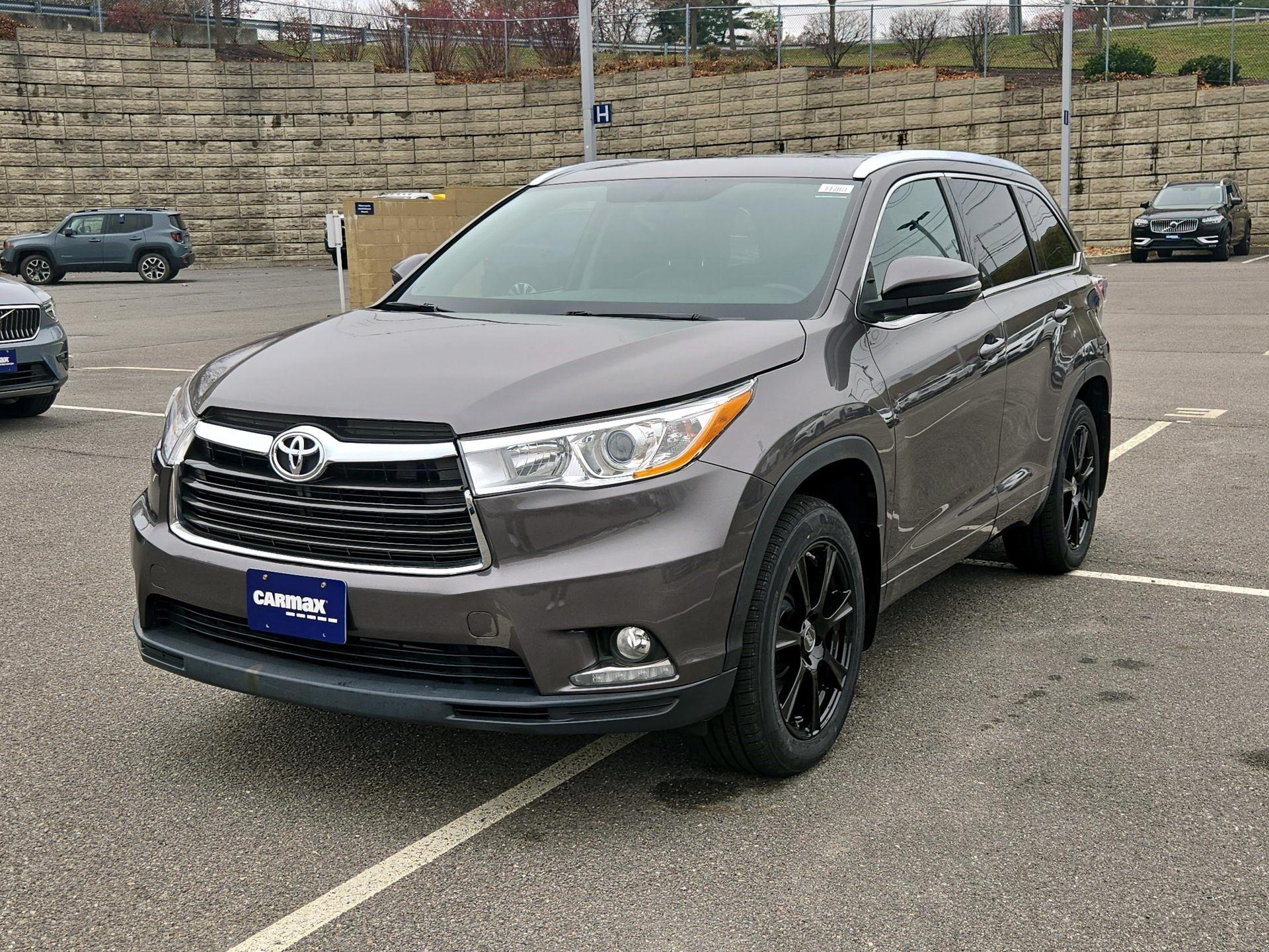 Thumbnail: 2016 Toyota Highlander - 3