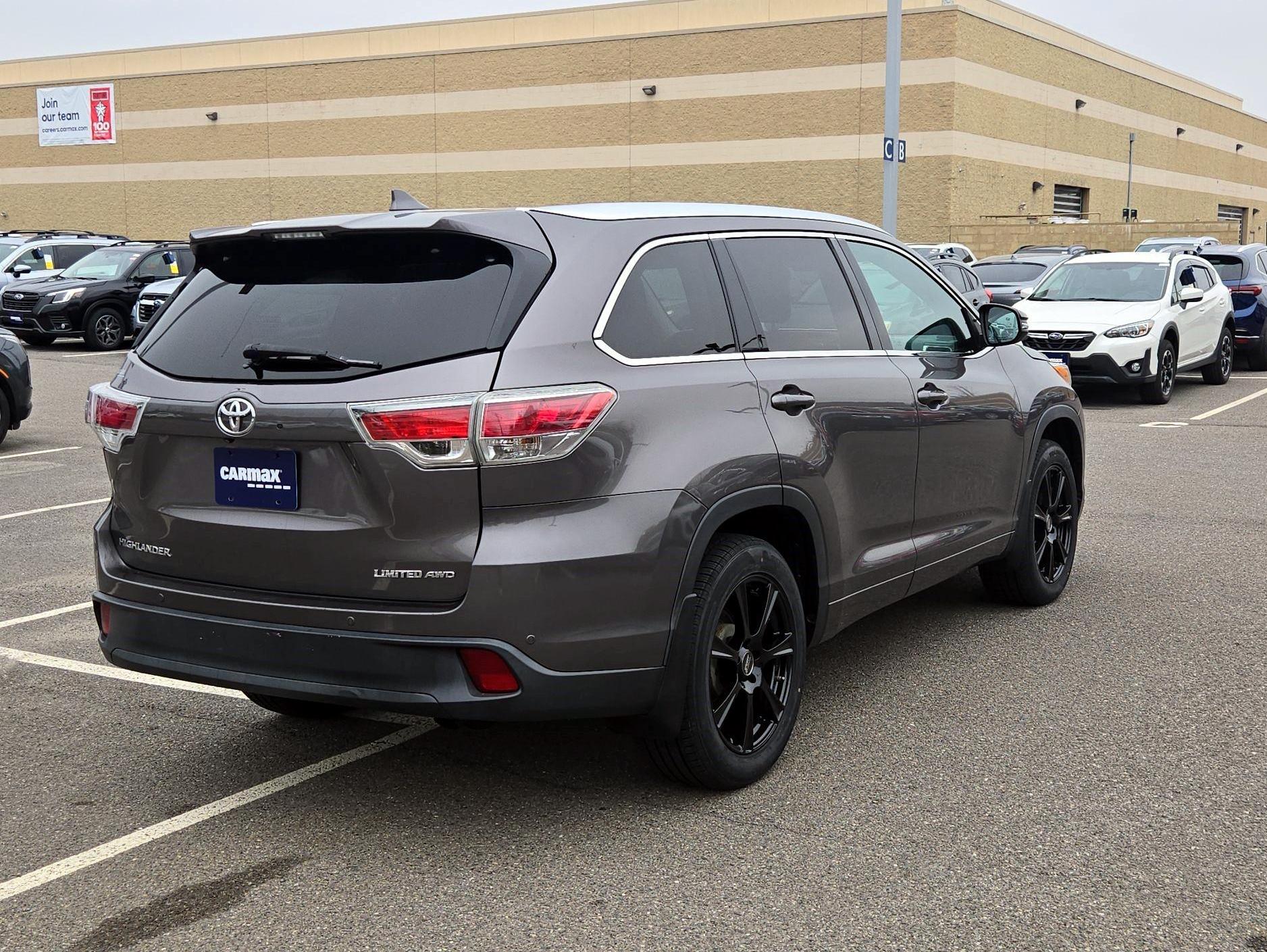 Thumbnail: 2016 Toyota Highlander - 5