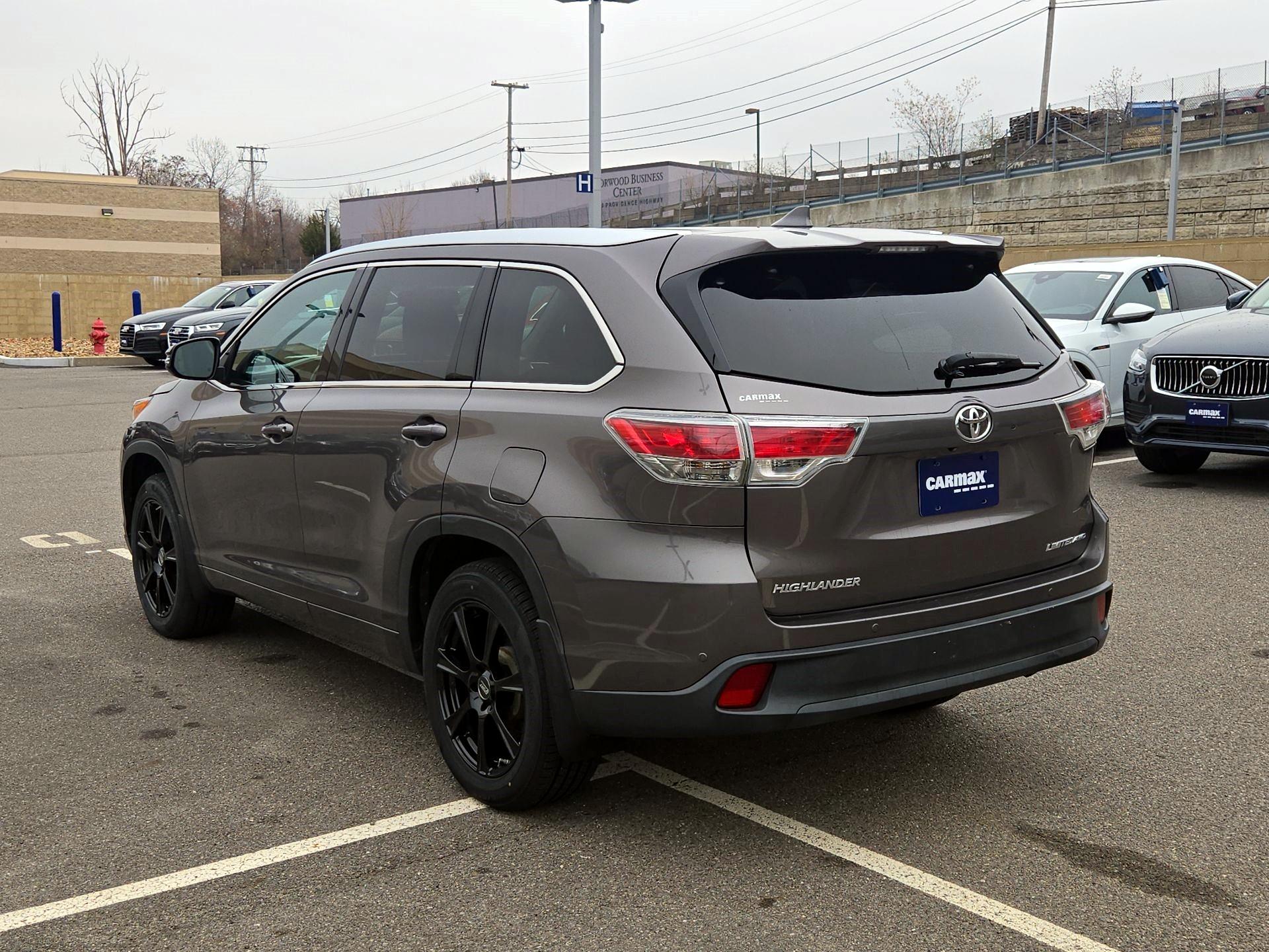 Thumbnail: 2016 Toyota Highlander - 7