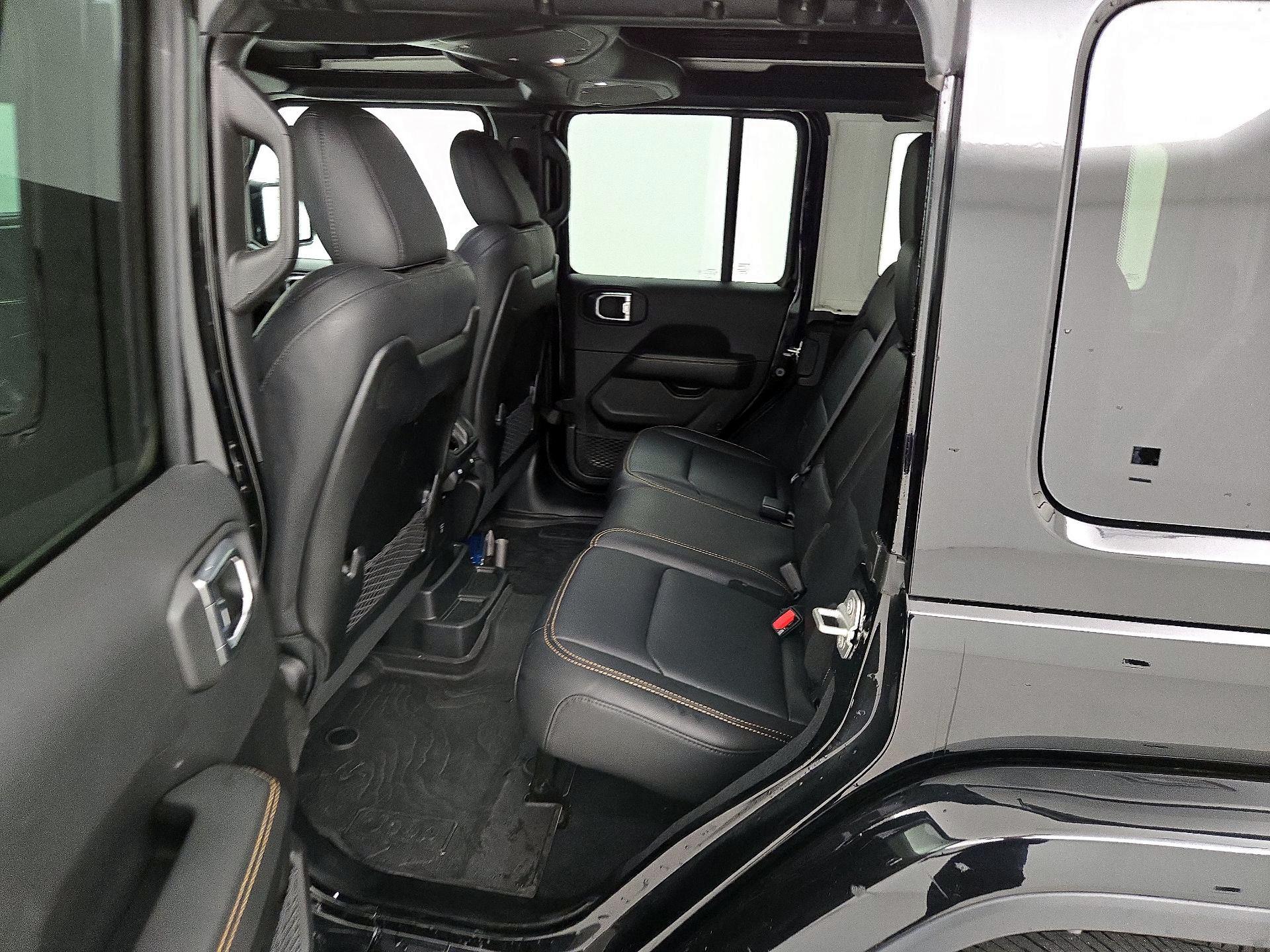 Thumbnail: 2024 Jeep Wrangler - 20