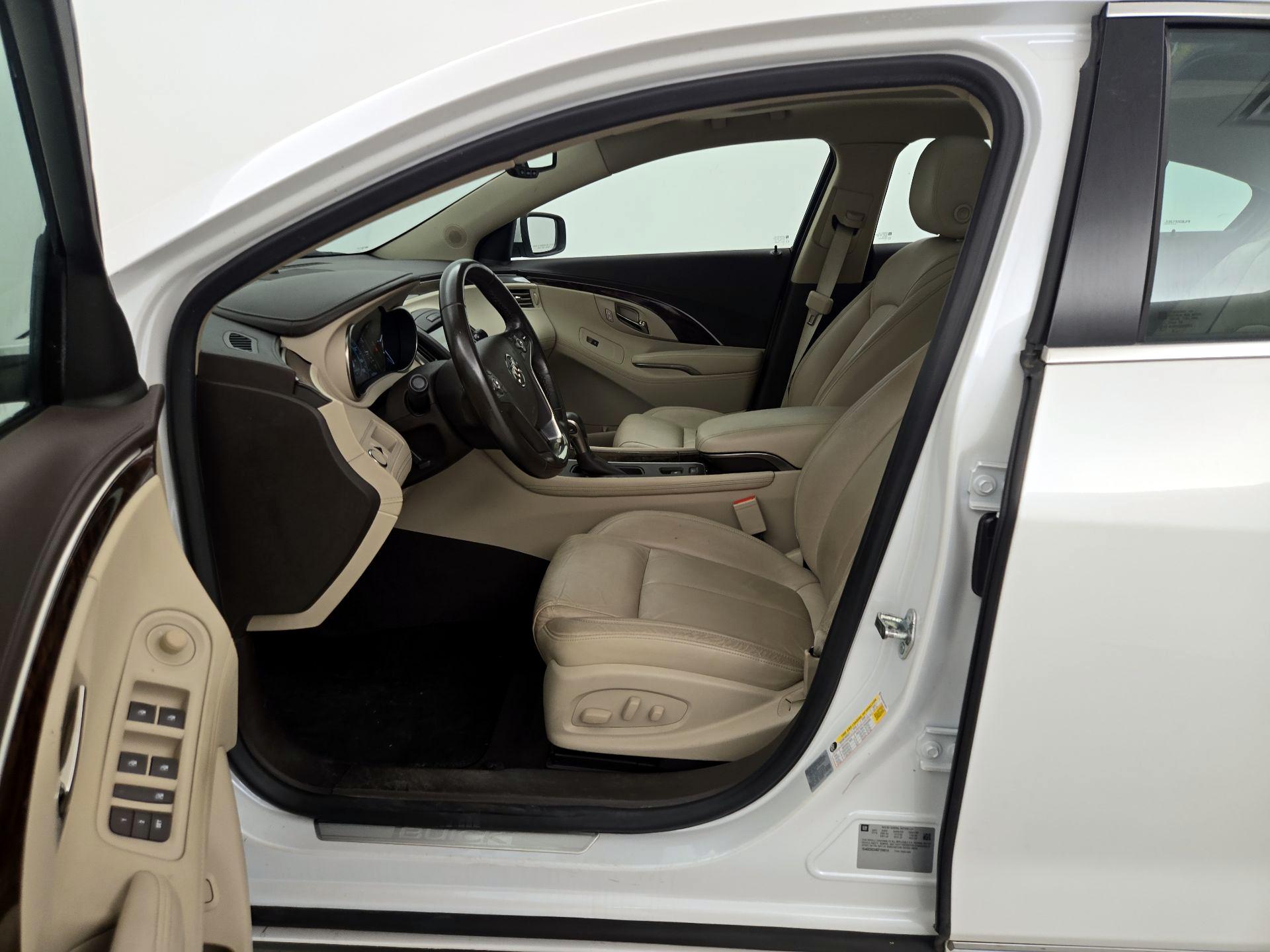 Thumbnail: 2016 Buick LaCrosse - 11