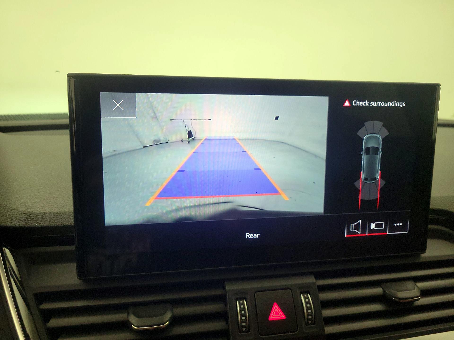 Thumbnail: 2022 Audi Q5 - 14