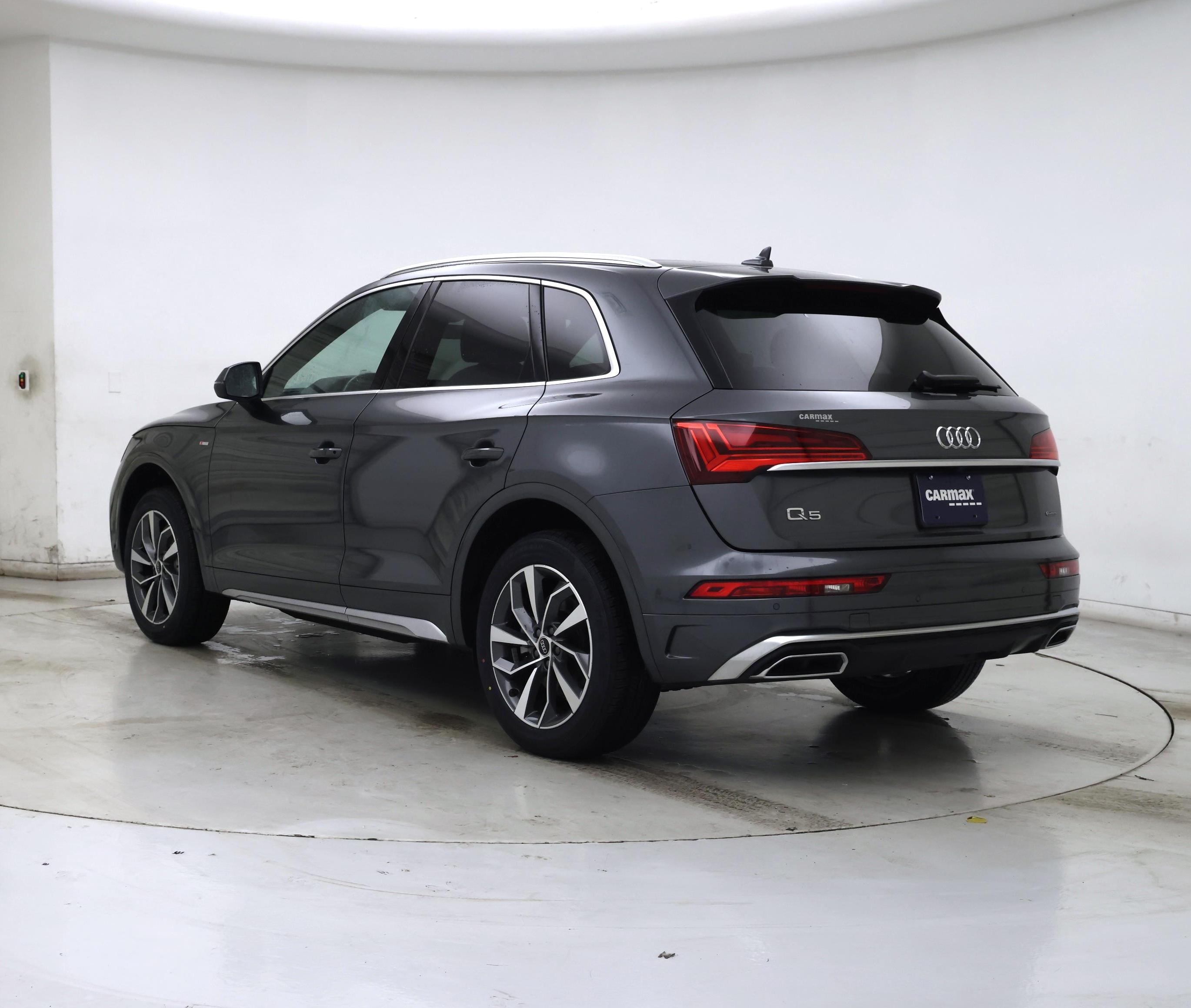 Thumbnail: 2022 Audi Q5 - 2