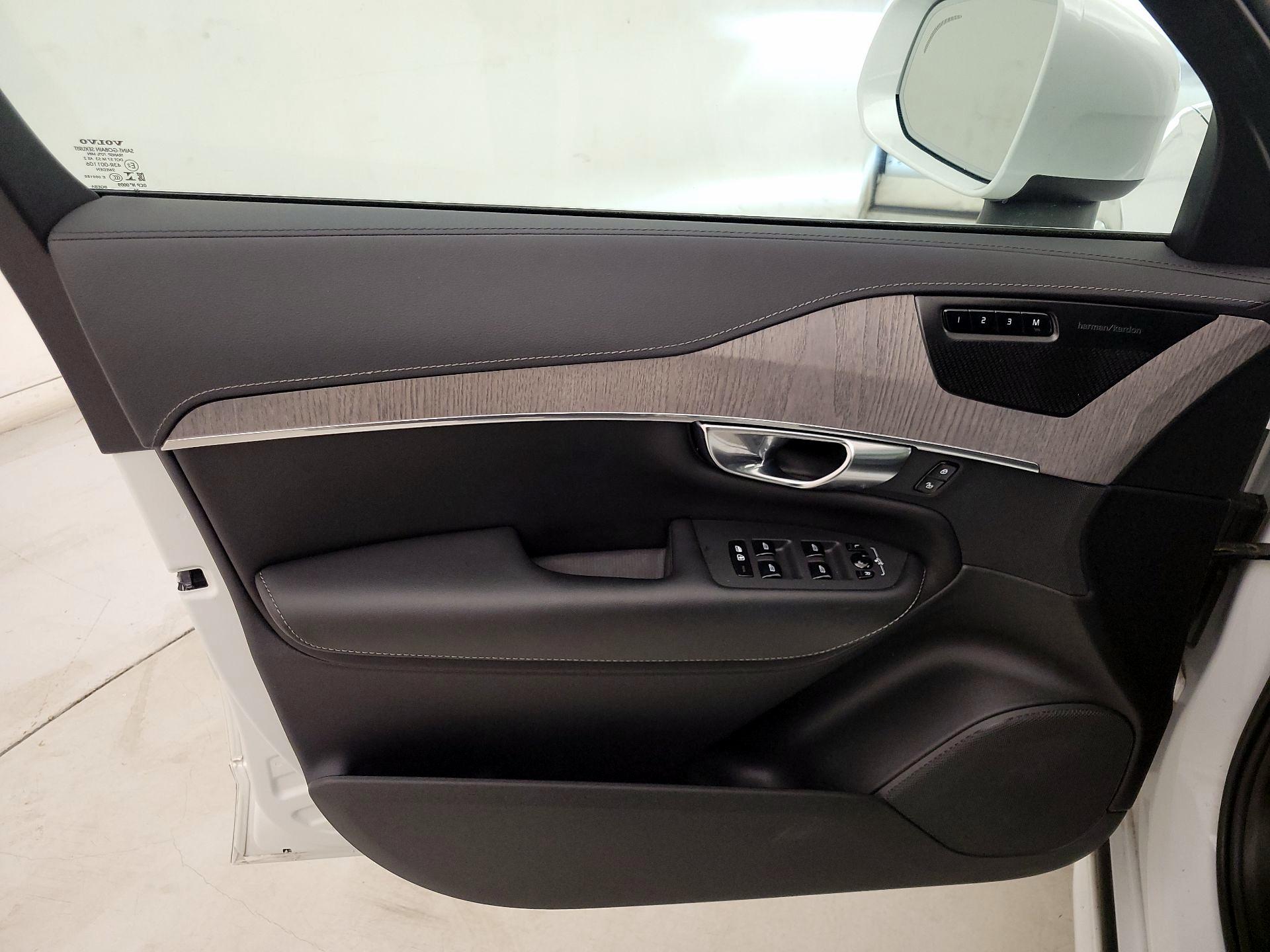 Thumbnail: 2023 Volvo XC90 - 12