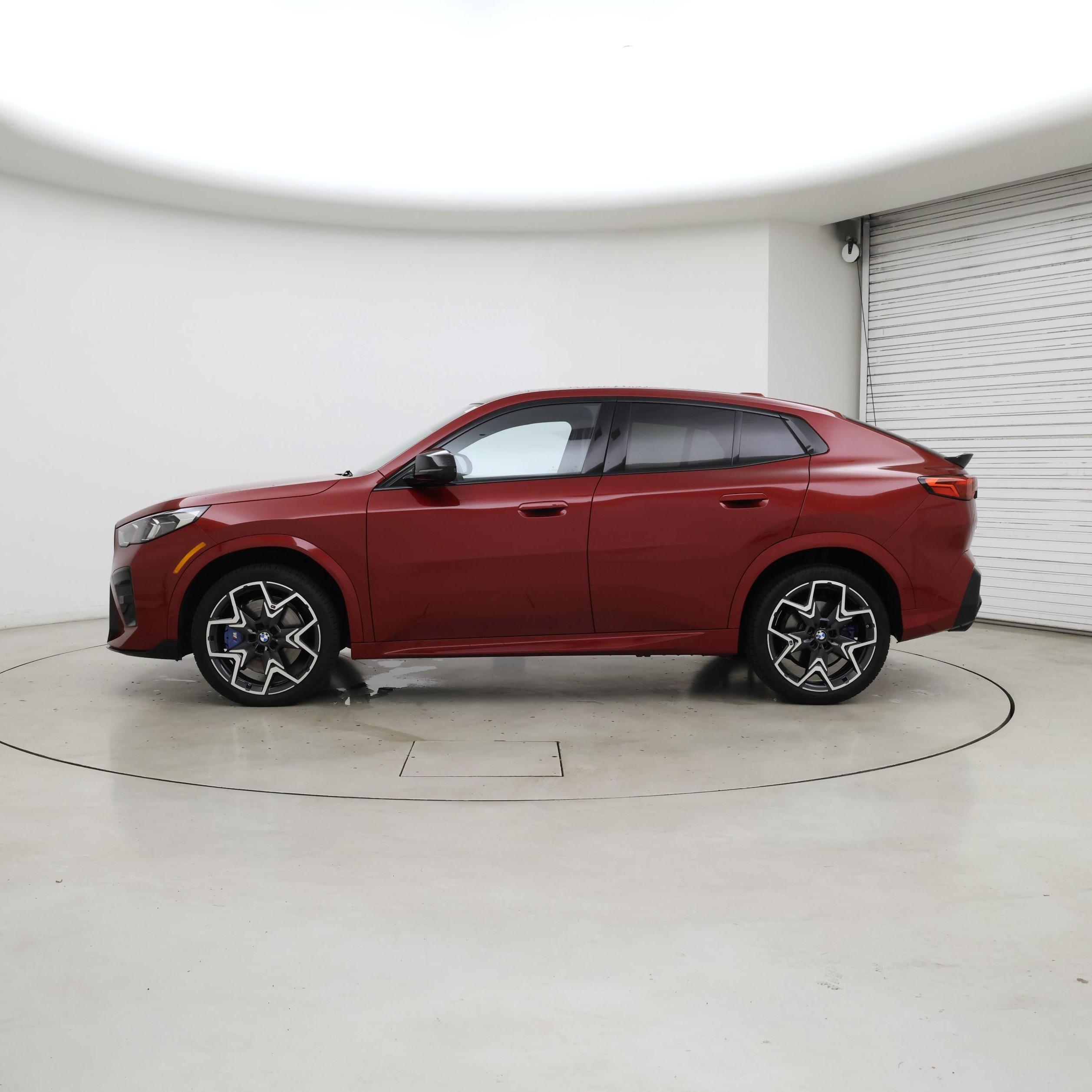 Thumbnail: 2025 BMW X2 - 3